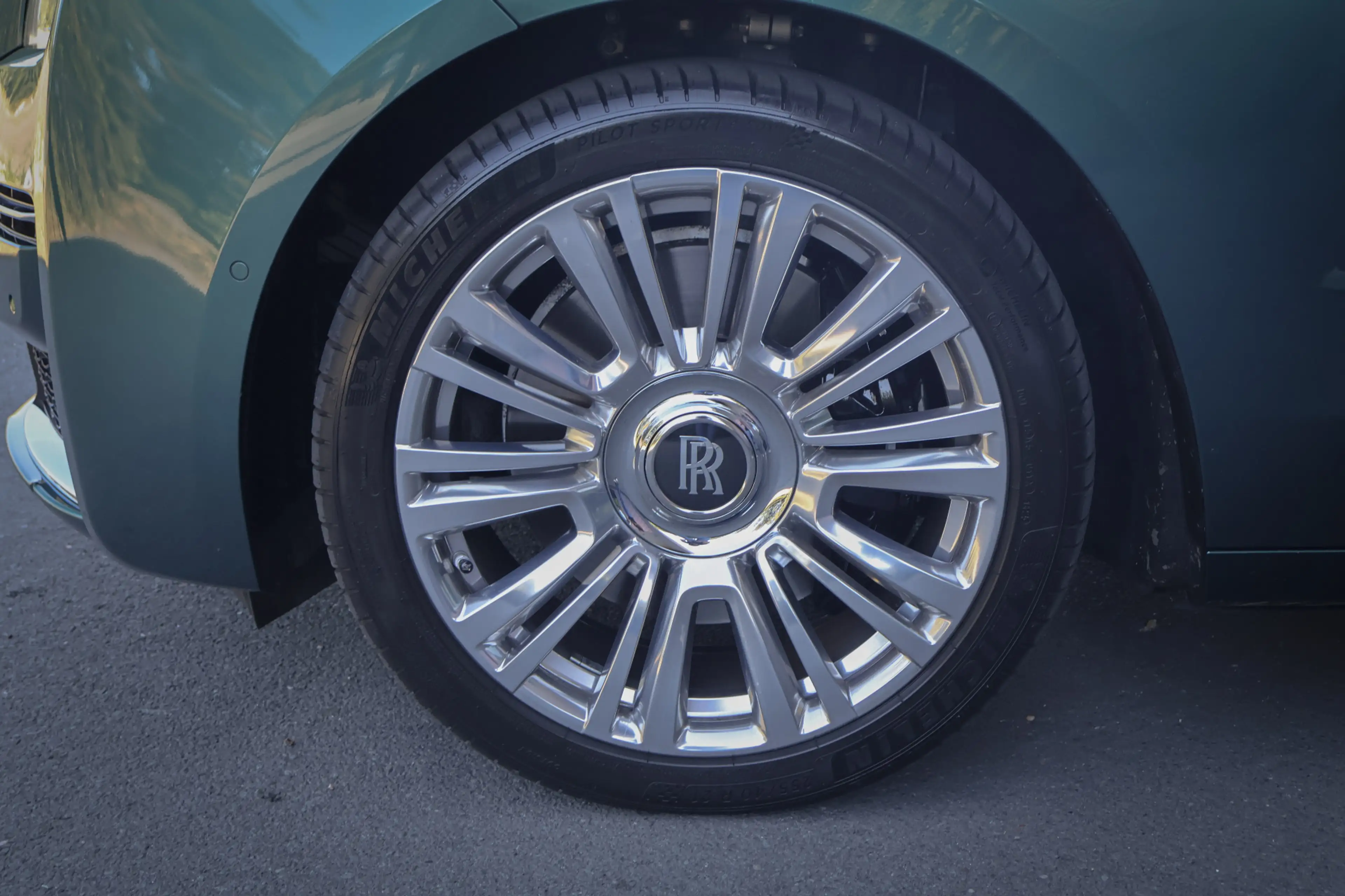 Rolls-Royce Ghost 6.75 V12 Extended Wheelbase | VERY UNIQUE !! | BES — photo 47