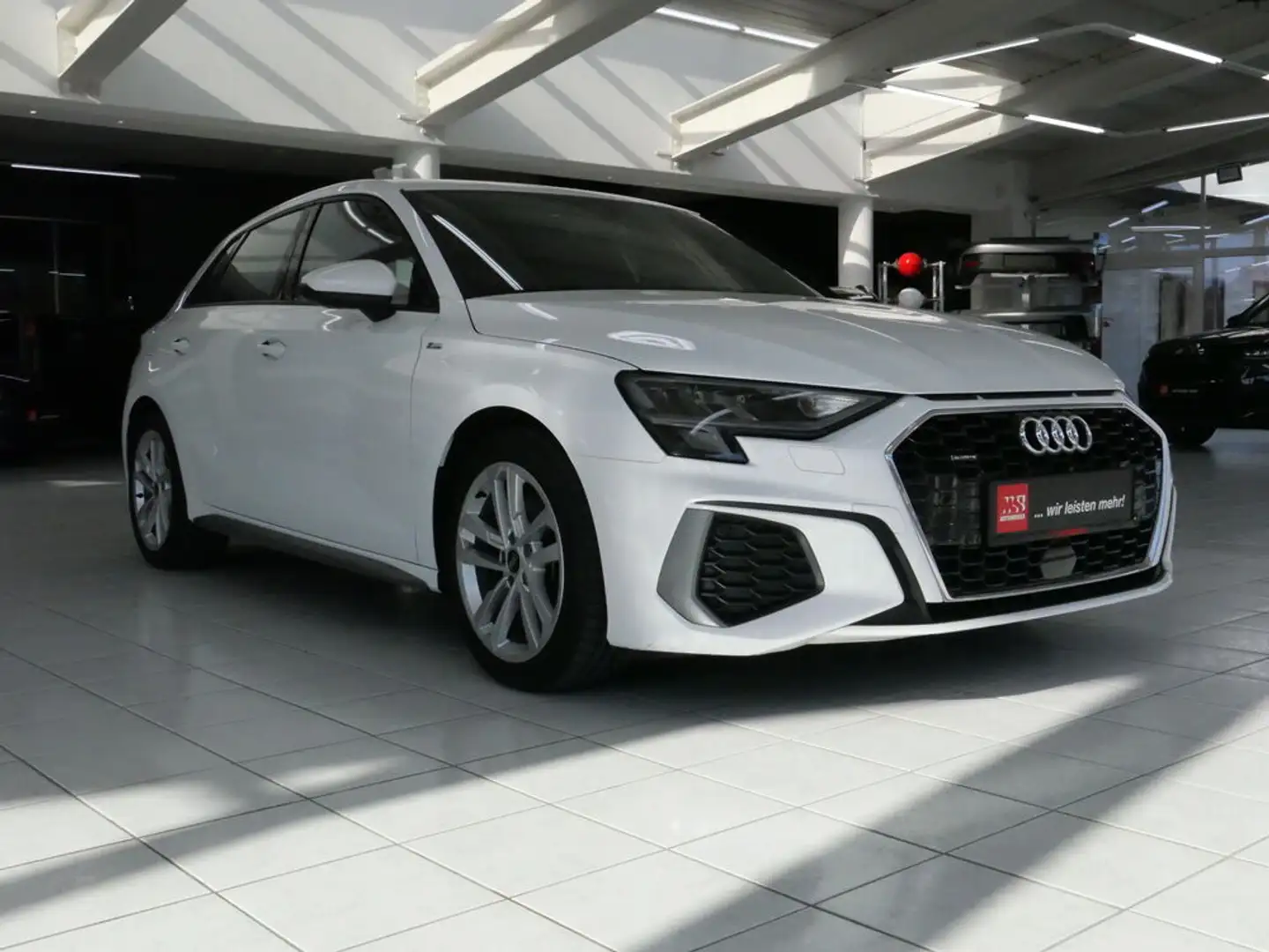 Audi A3 40 TFSI quattro S line *LED* 8FACH* Weiß - 1