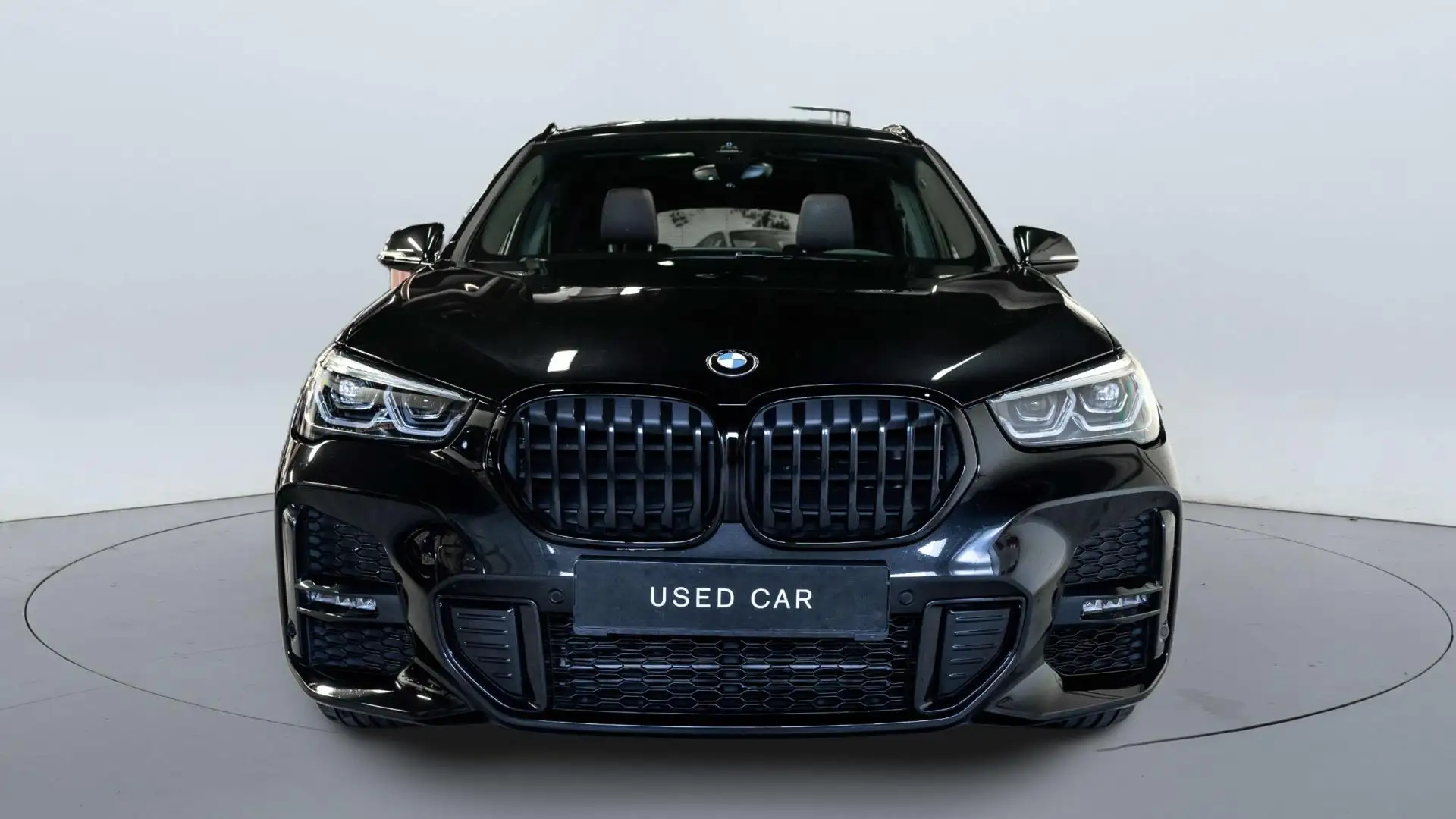 BMW X1 XDrive25 M Sport|Pano|Af.trekhaak|Adaptive Cruise| Schwarz - 2