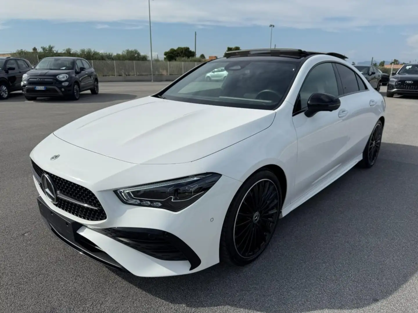 Mercedes-Benz CLA 200 d Automatic AMG Line Premium Plus Bianco - 1