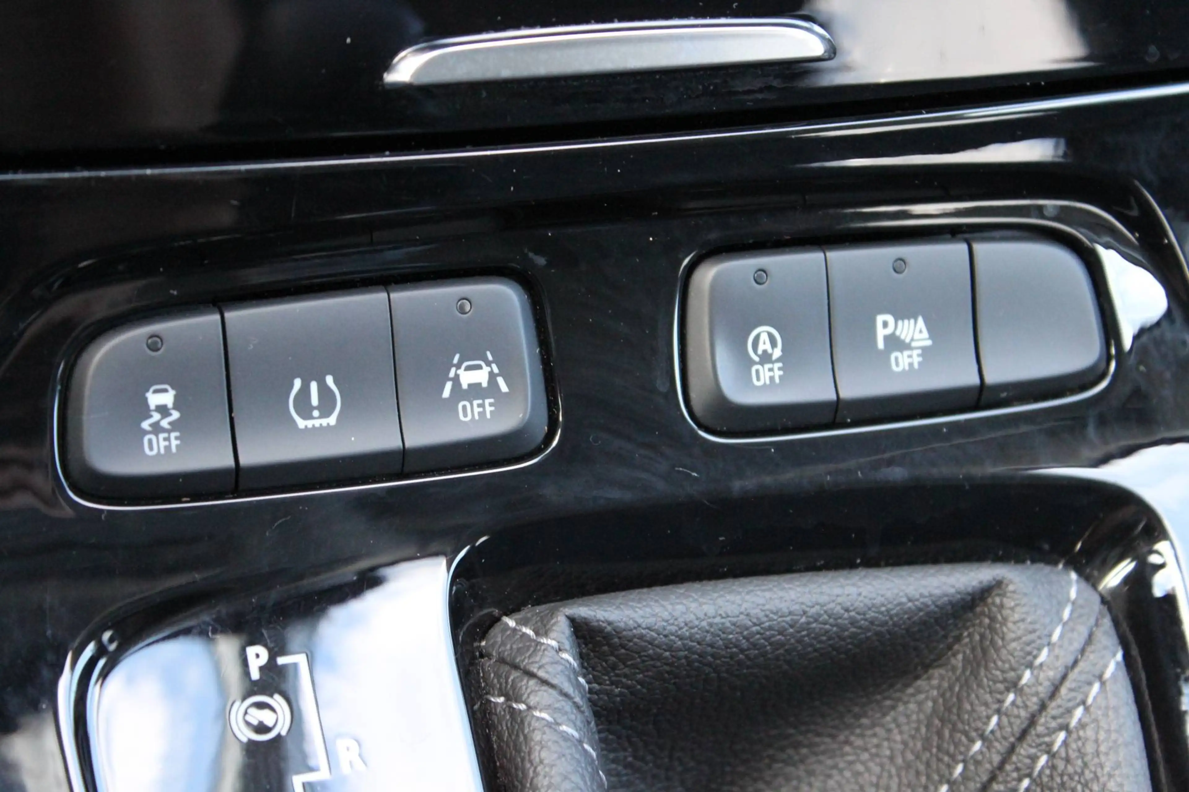Opel Grandland X Ultimate — photo 16