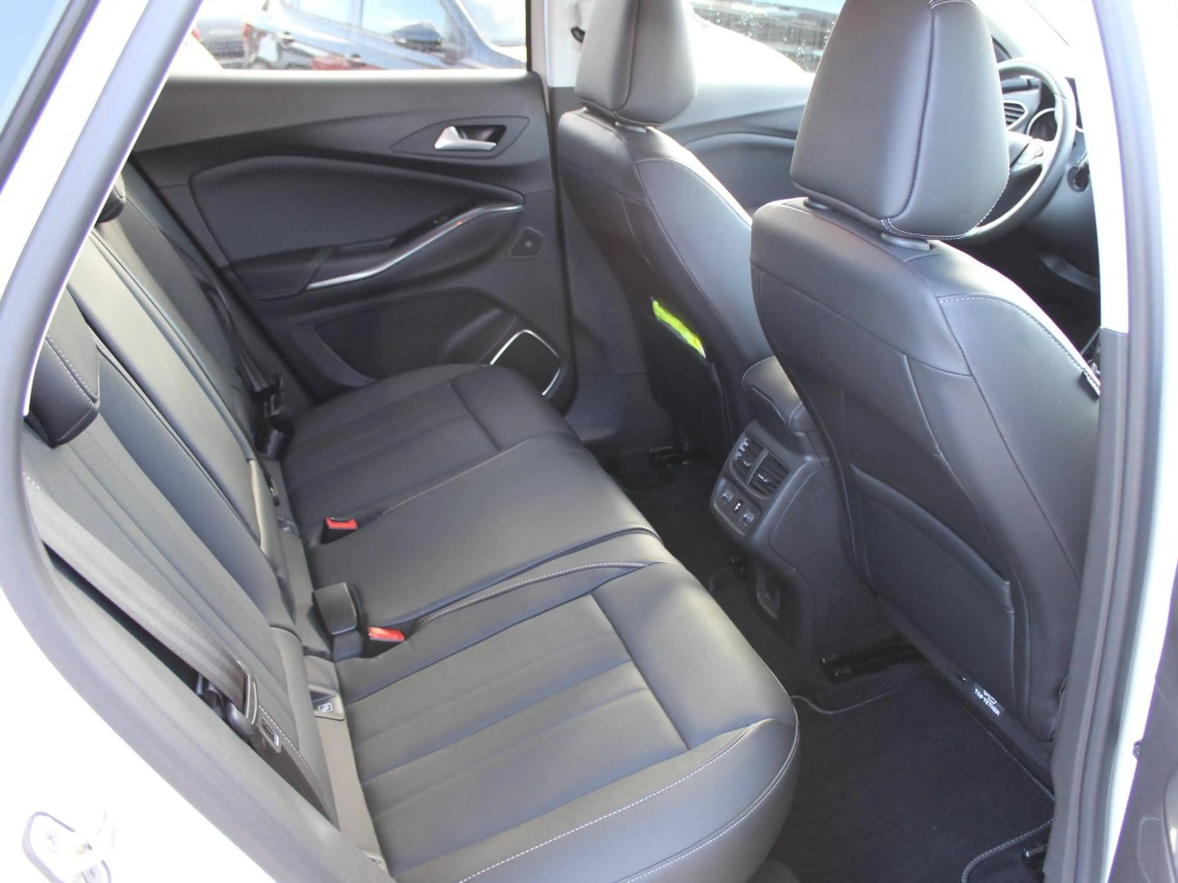 Opel Grandland X Ultimate — photo 7