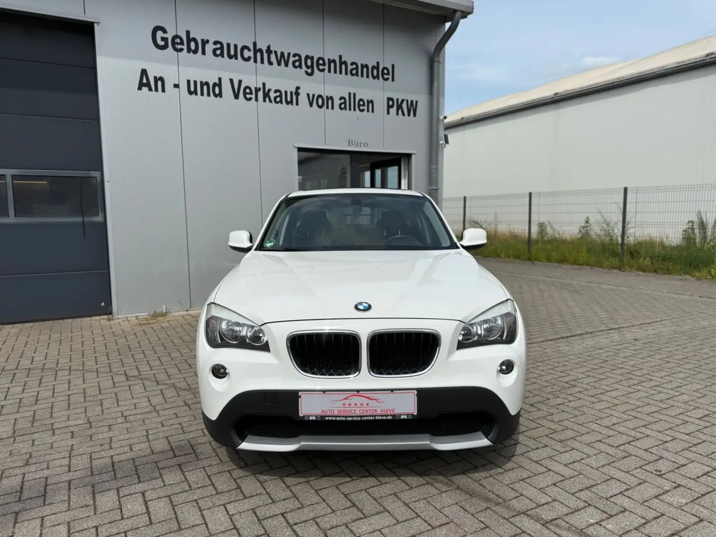 BMW X1 20 d sDrive*PDC*HU 2/27*KLIMA*Motor Problem Weiß - 2