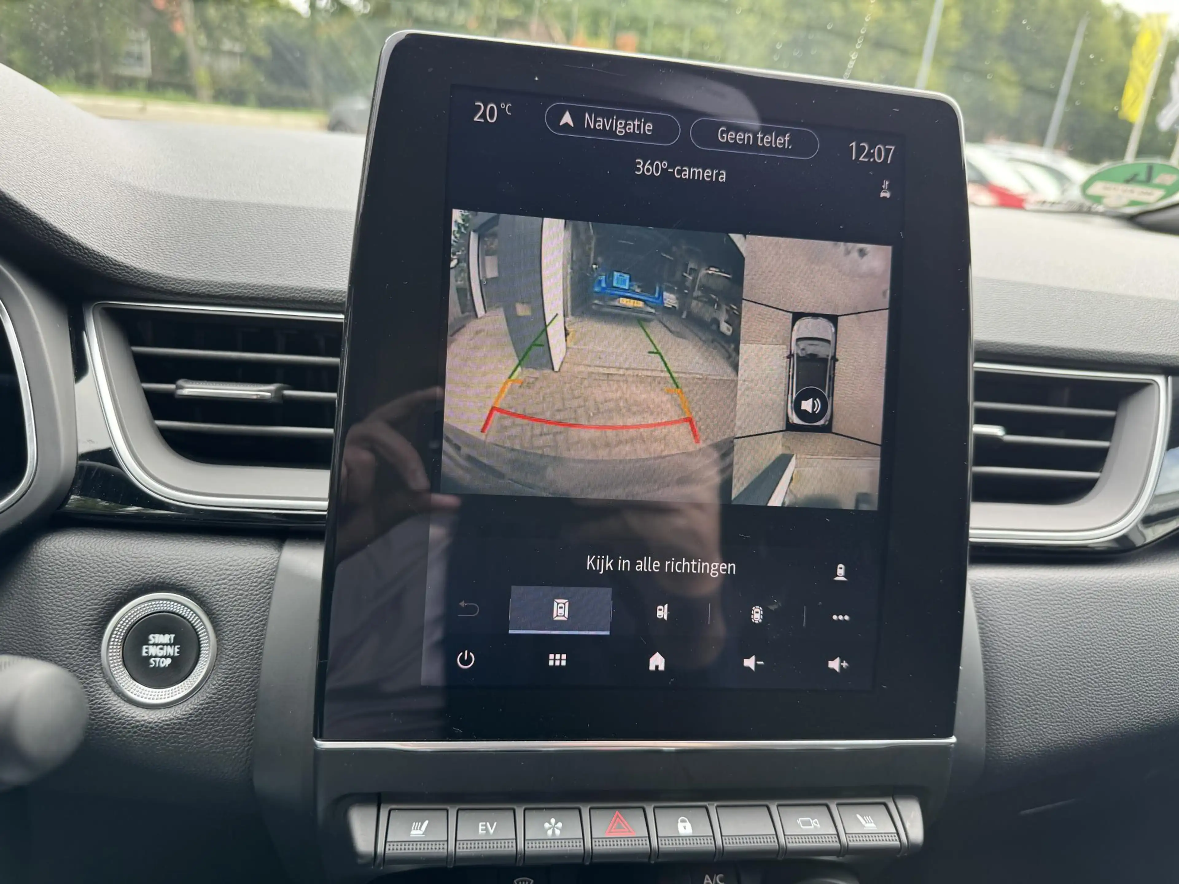 Renault Captur 1.6 E-Tech Plug-in Hybrid 160 Rive Gauche — photo 18