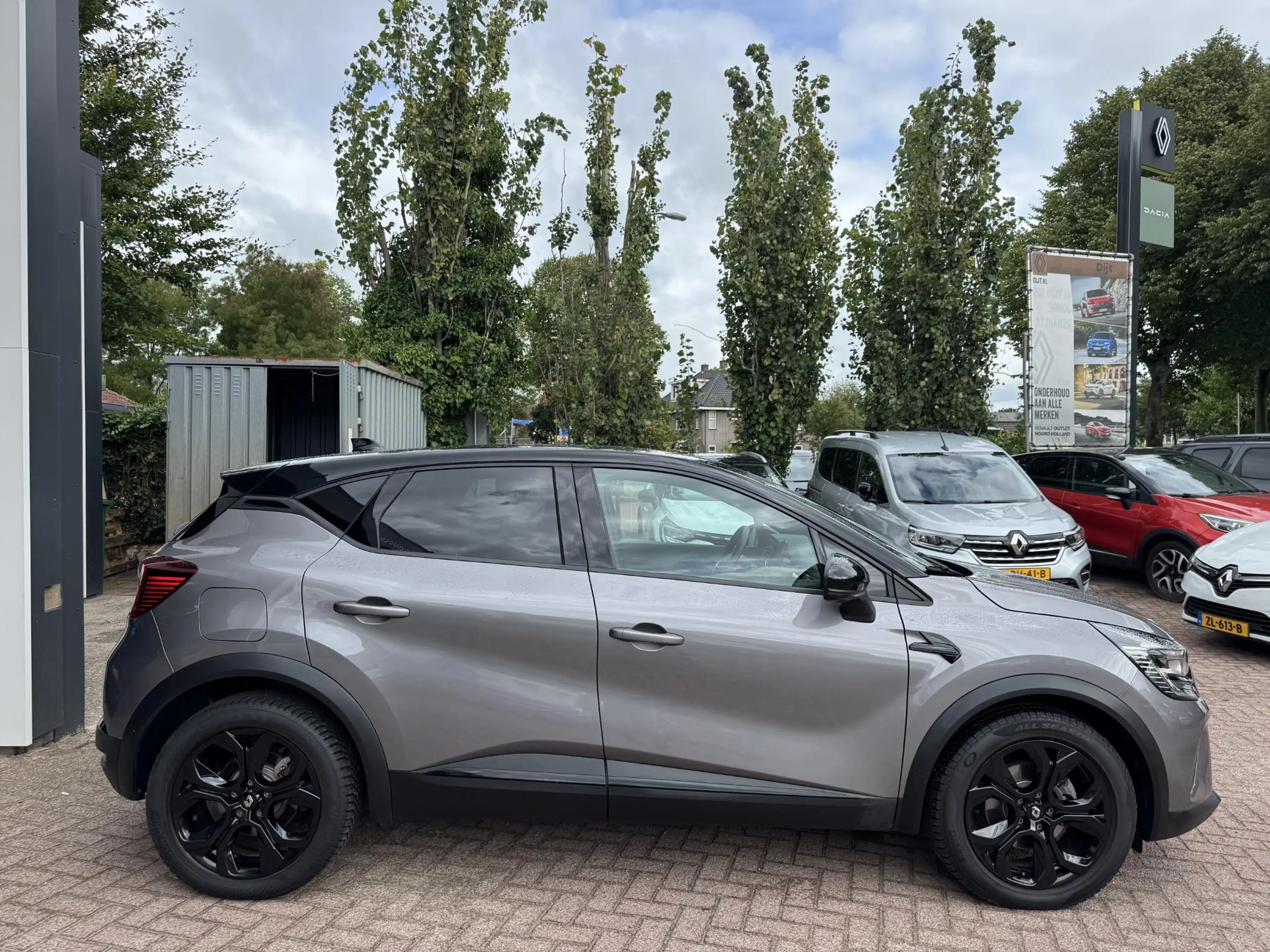 Renault Captur 1.6 E-Tech Plug-in Hybrid 160 Rive Gauche — photo 4