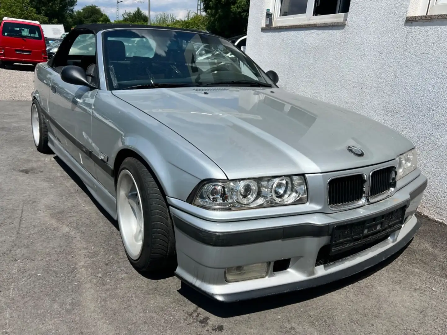 BMW 318 i Cabrio Silver - 1