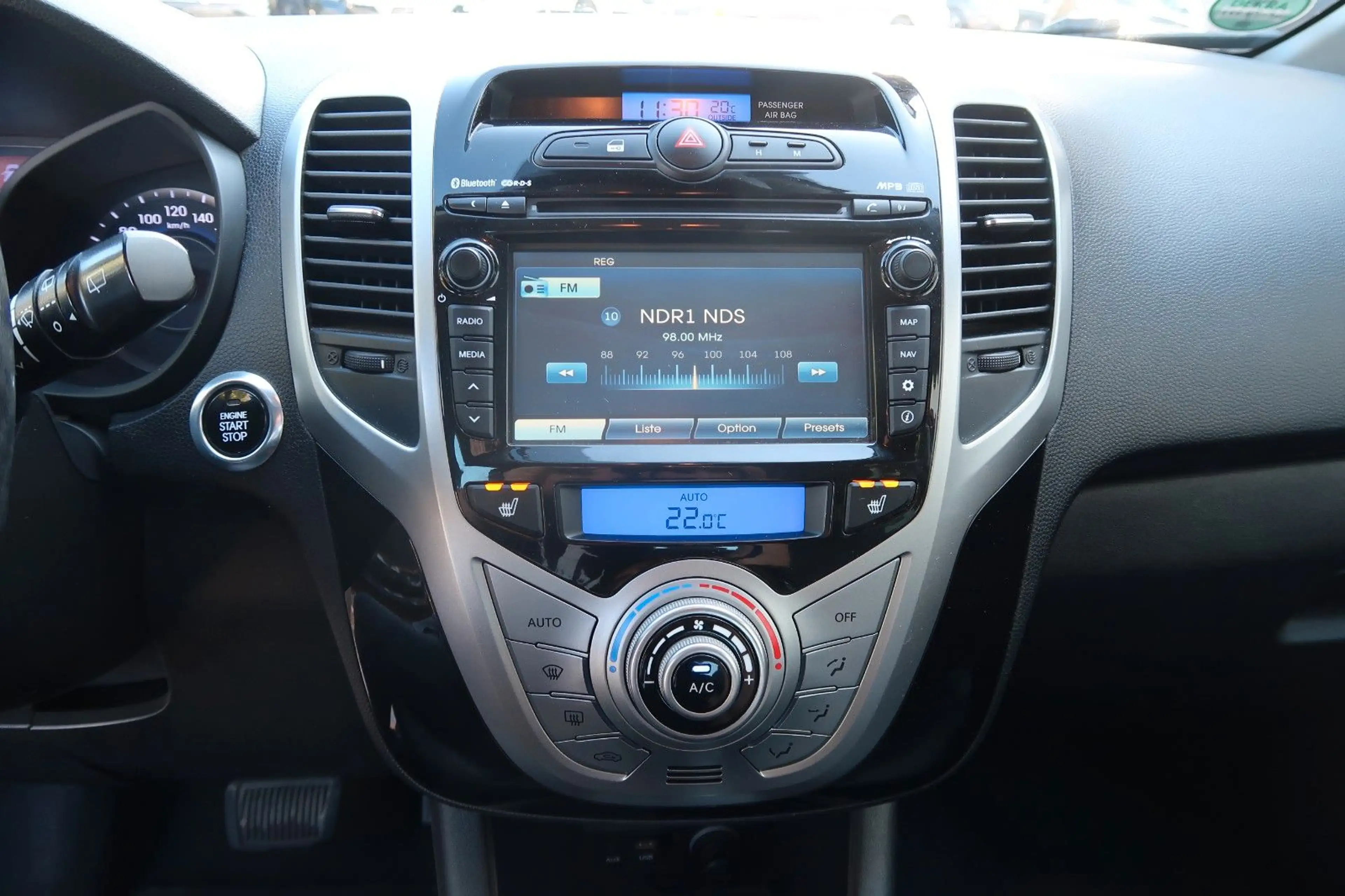 Hyundai iX20 Style|1.6|Automatik|Leder|2 Hand|Kamera|EU6 — photo 13
