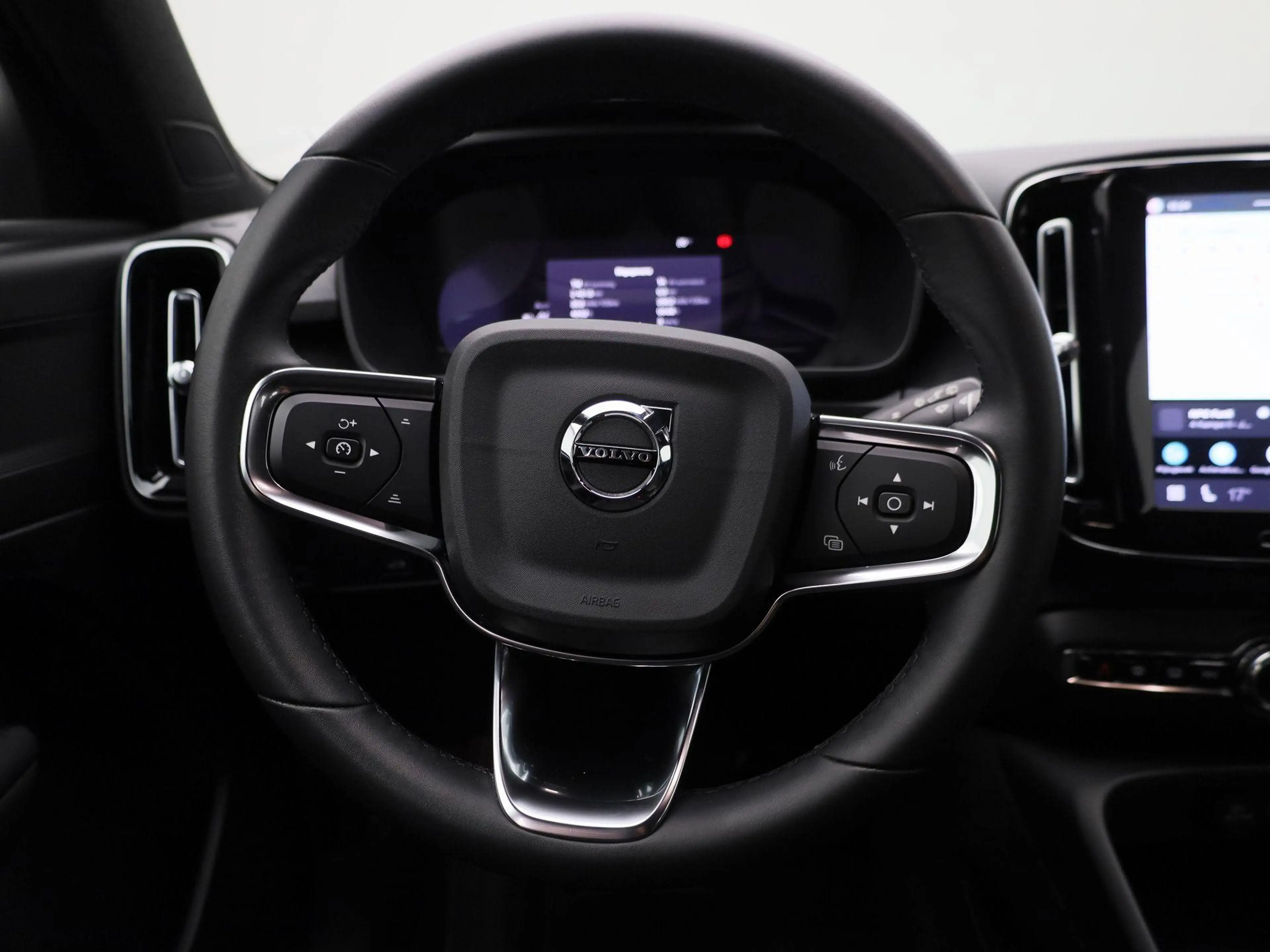Volvo XC40 Recharge Core | NAVIGATIE | CAMERA | STOELVERWARMI — photo 7
