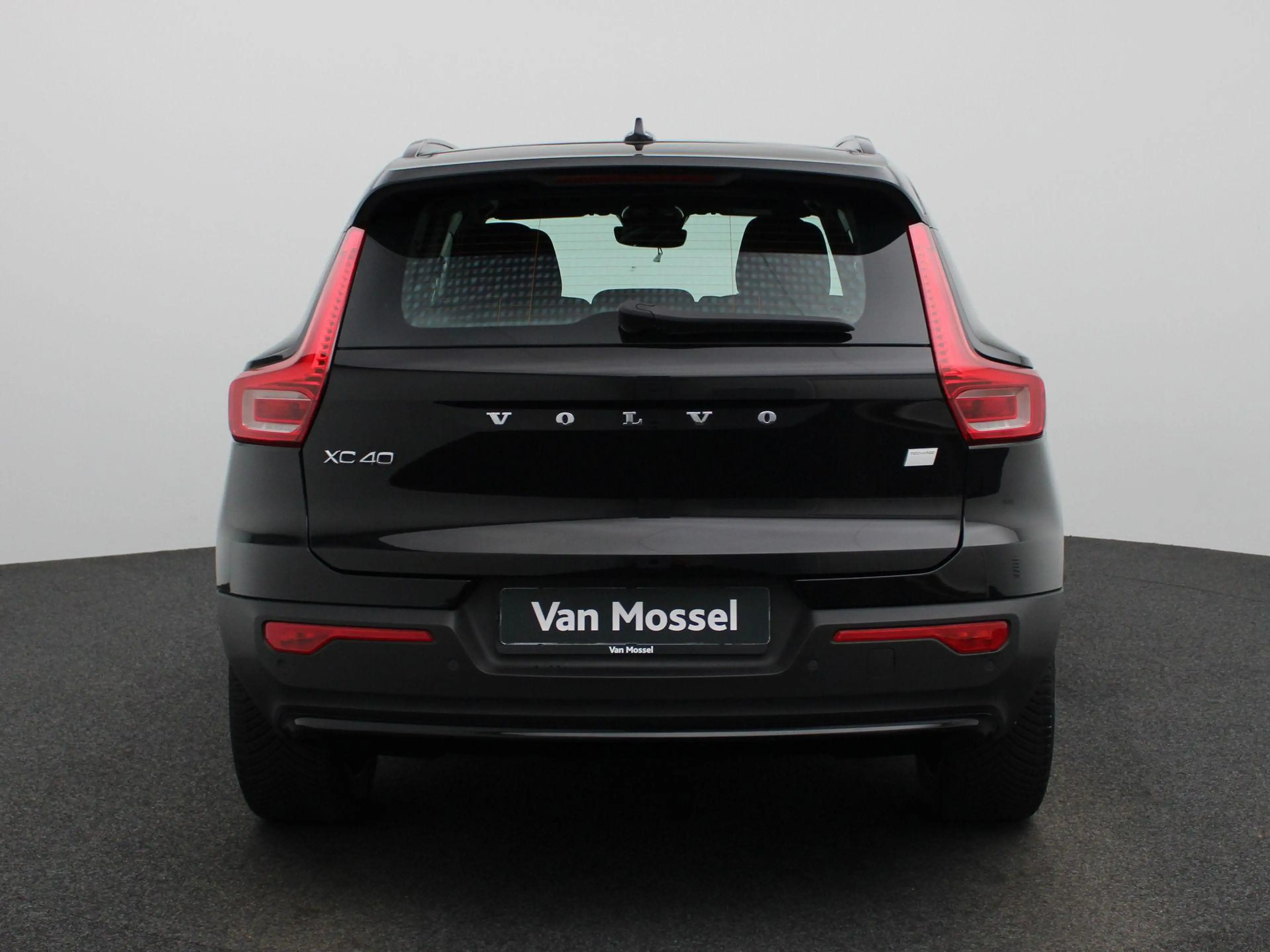 Volvo XC40 Recharge Core | NAVIGATIE | CAMERA | STOELVERWARMI — photo 5