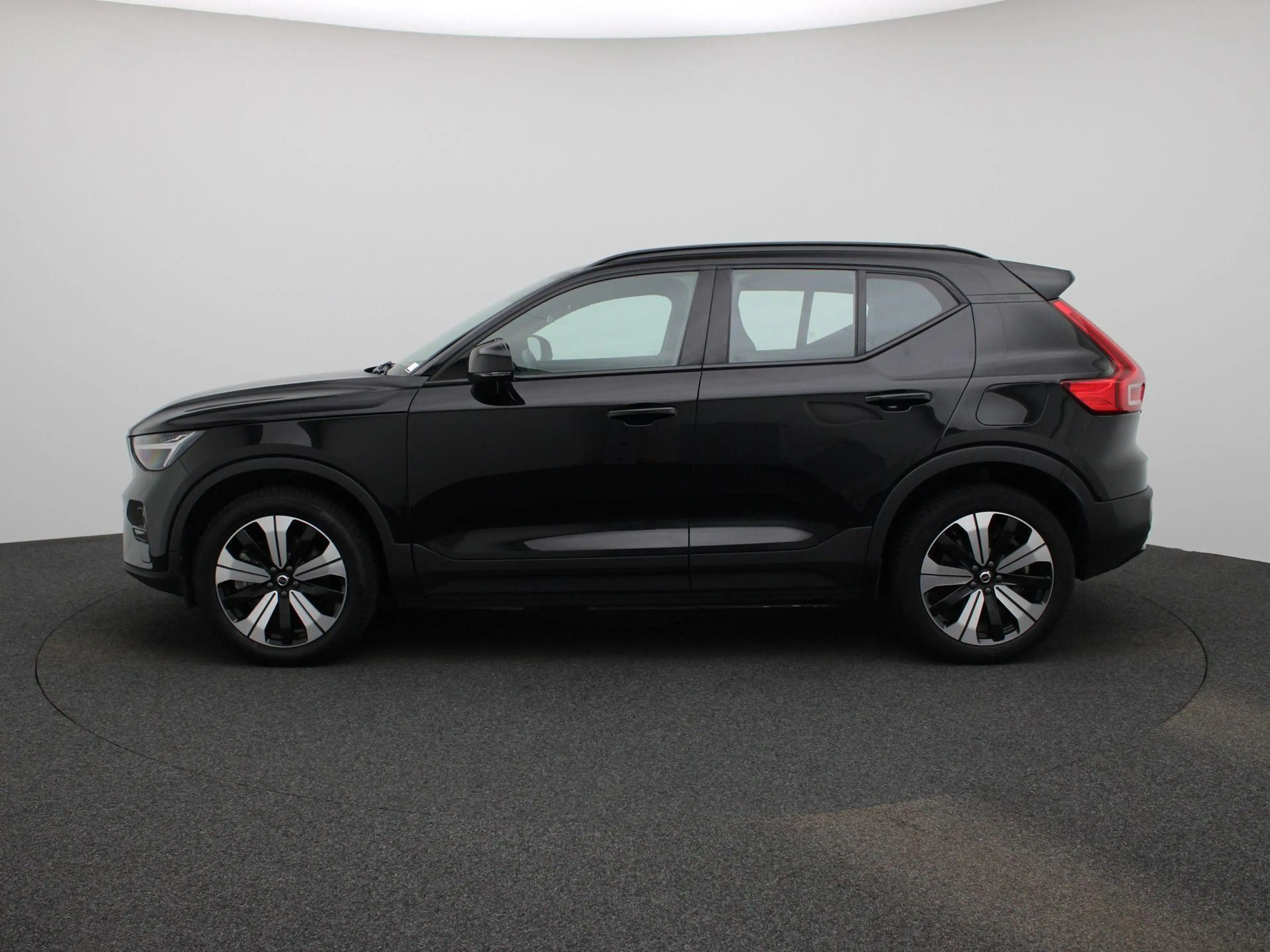Volvo XC40 Recharge Core | NAVIGATIE | CAMERA | STOELVERWARMI — photo 4