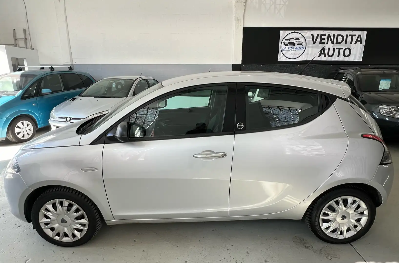 Lancia Ypsilon 1.2 8v Gold ecochic Gpl 69cv - 2