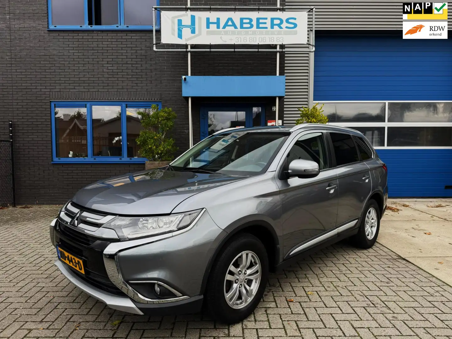 Mitsubishi Outlander 2.0 Business Edition 150PK|Origineel NL|Face Lift| Grijs - 1