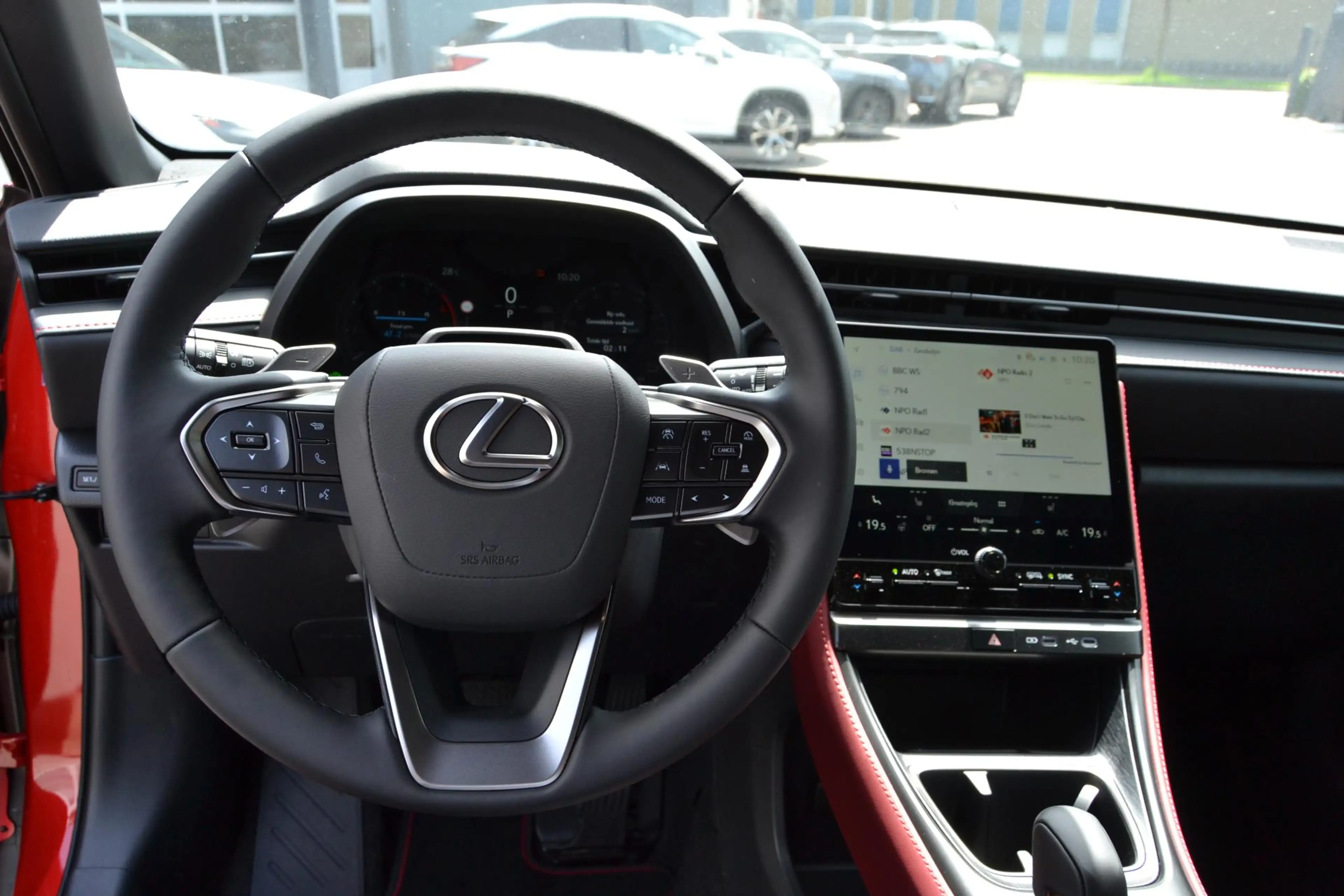 Lexus LBX 1.5 35th Edition 2WD DIRECT LEVERBAAR STOELVERW ST — photo 17