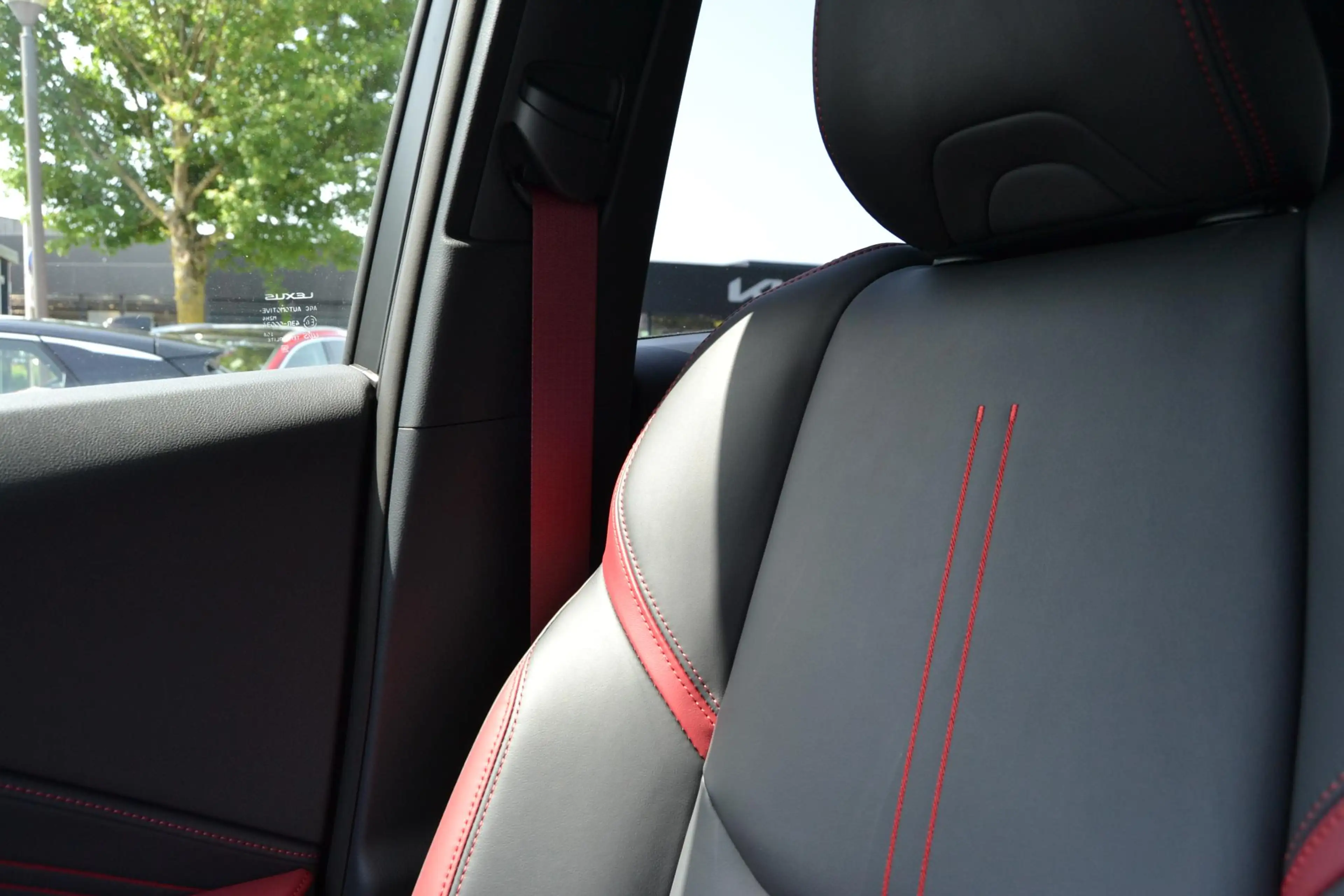 Lexus LBX 1.5 35th Edition 2WD DIRECT LEVERBAAR STOELVERW ST — photo 26