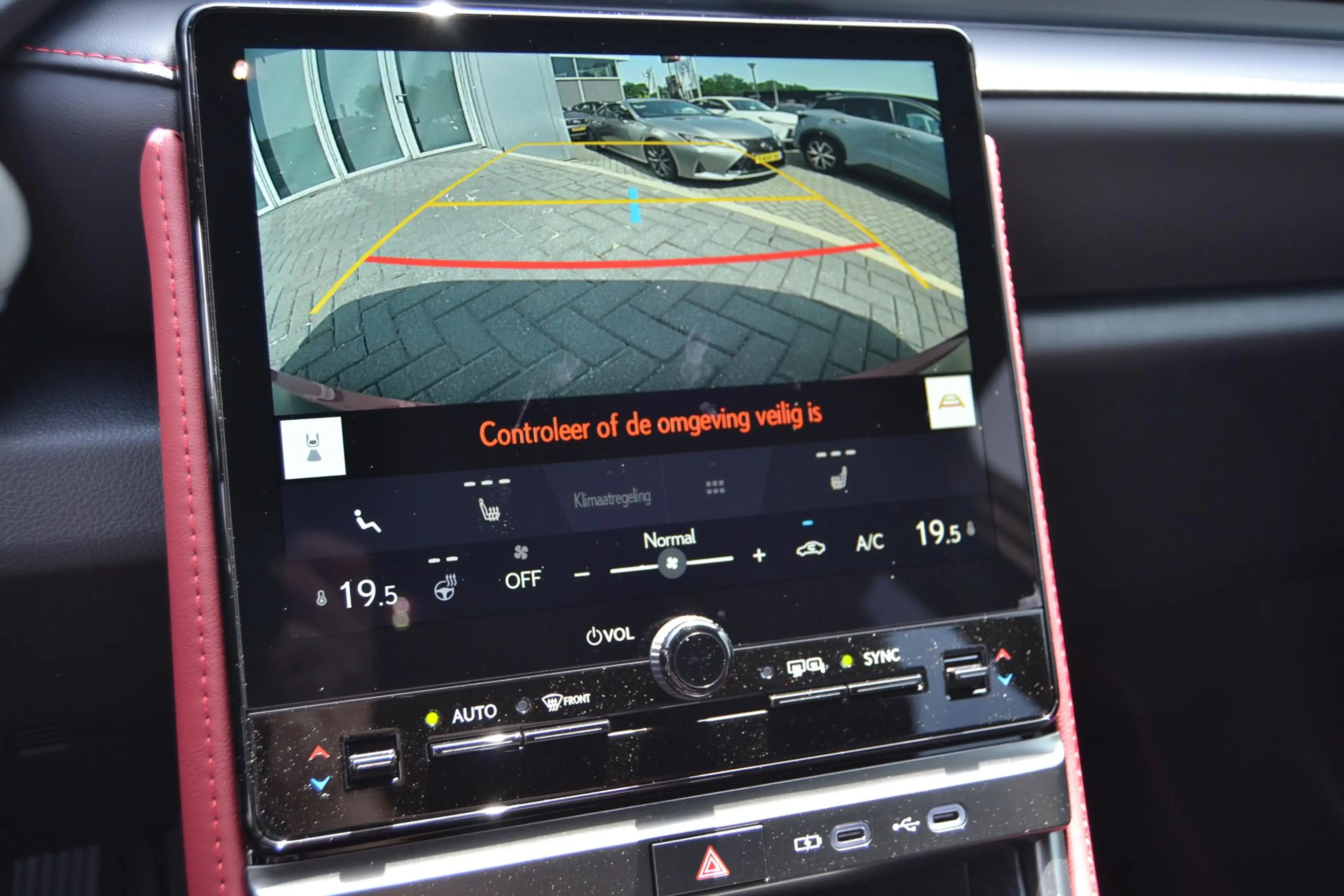 Lexus LBX 1.5 35th Edition 2WD DIRECT LEVERBAAR STOELVERW ST — photo 23
