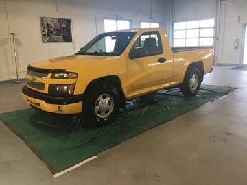 4x2 Regular Cab 6 ft. box 111.3 in. WB