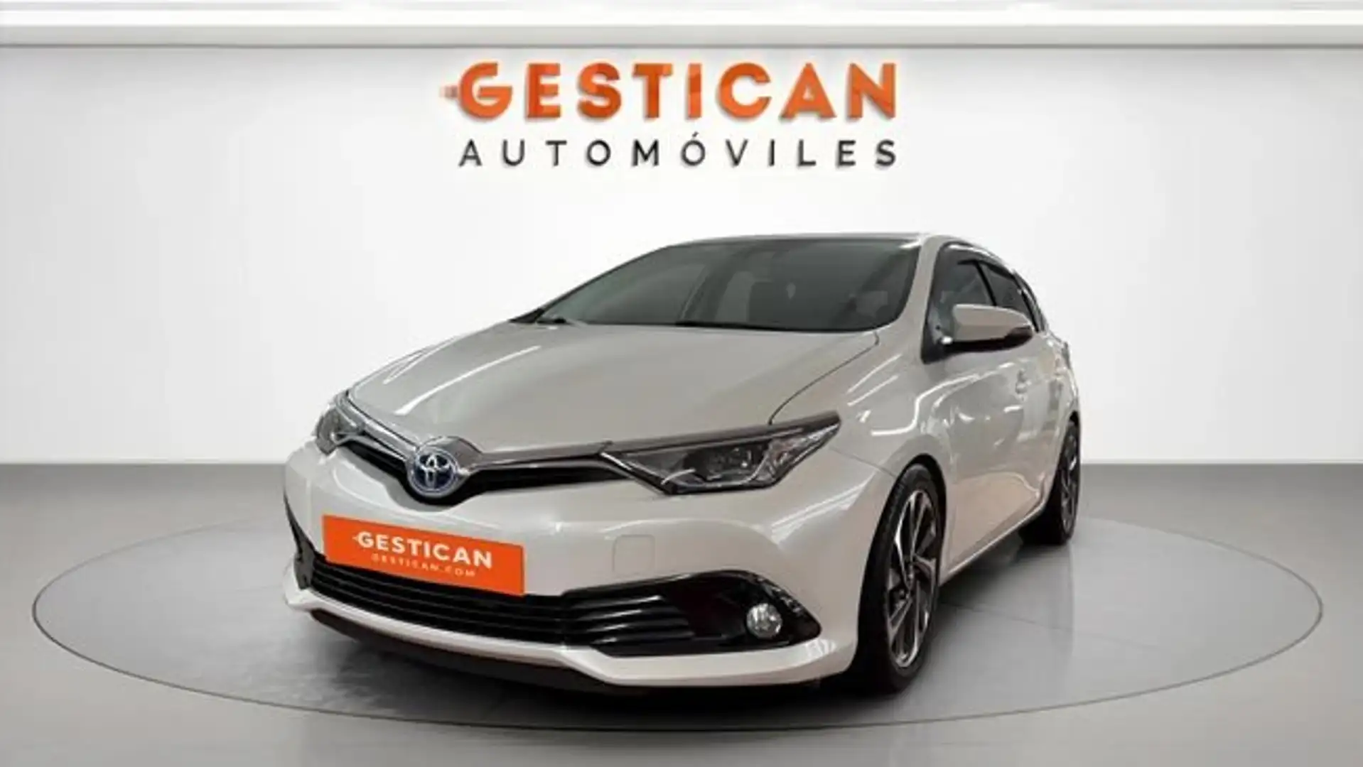 Toyota Auris hybrid 140H Active Blanco - 1