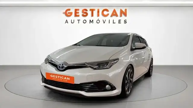 Toyota Auris hybrid 140H Active