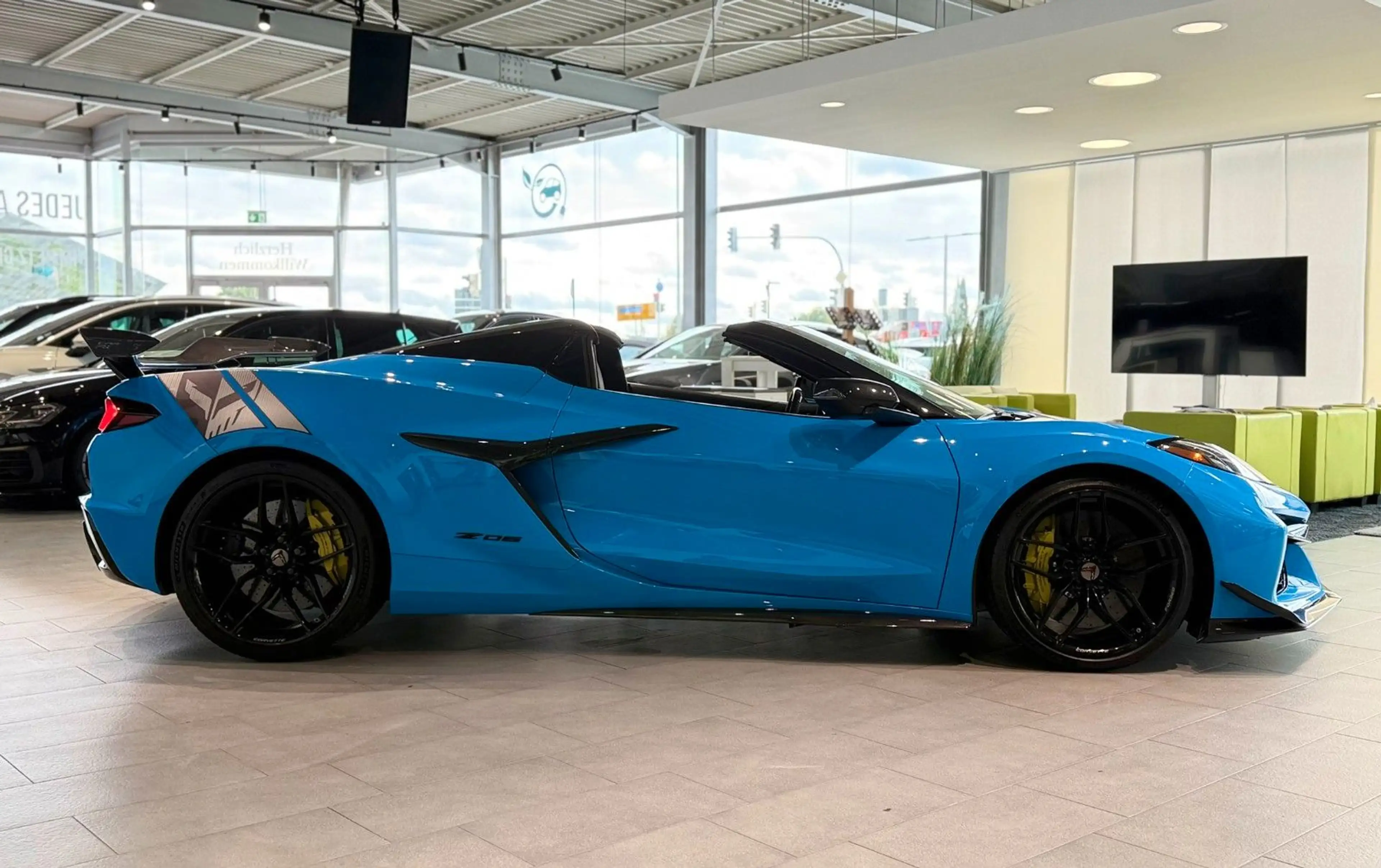 Corvette Z06 Corvette C8 Z06 Convertible*Z07*HUD*Memory*BOSE* — photo 11