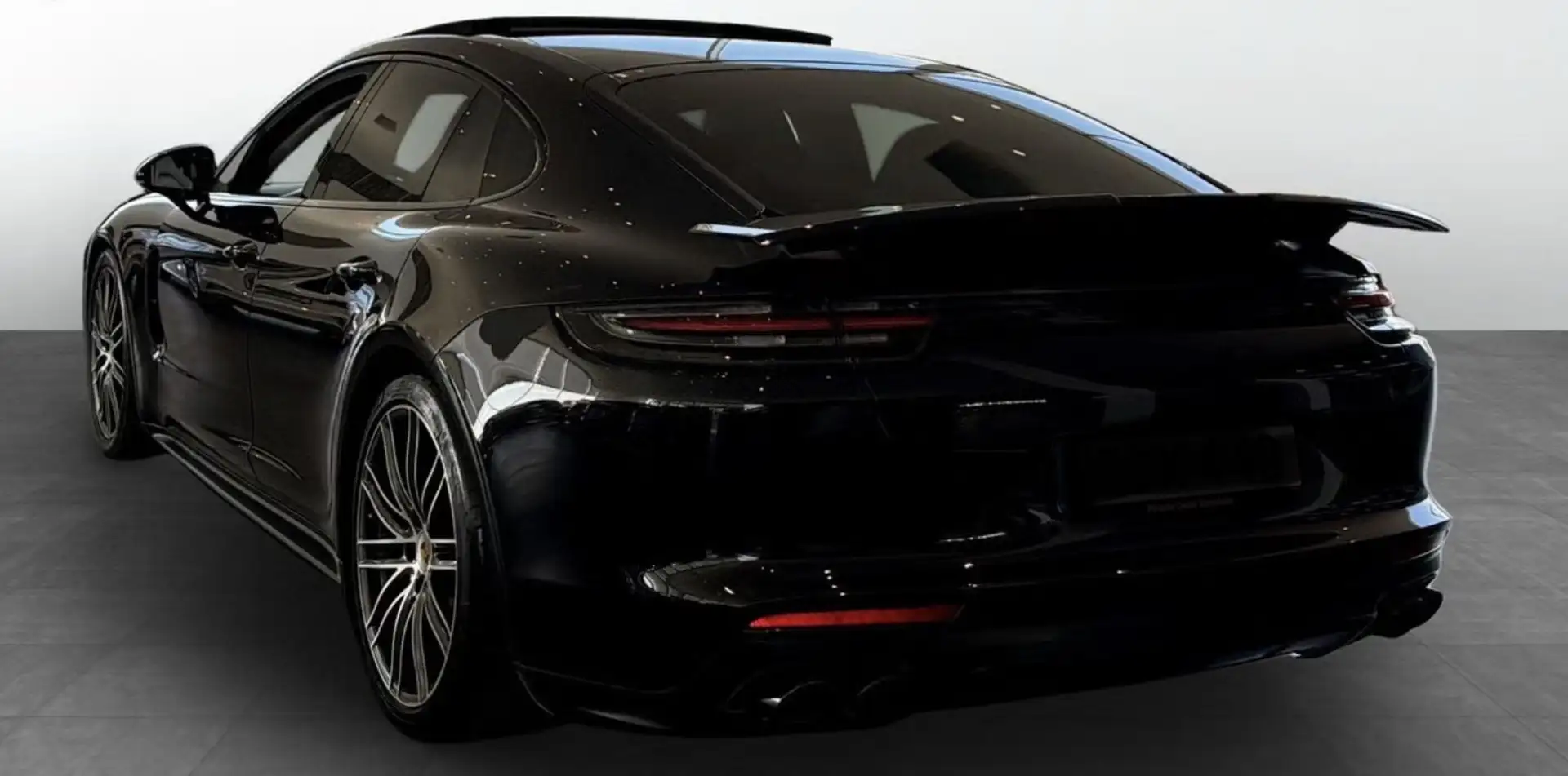 Porsche Panamera V8 4.0 460 GTS pdk Pano - 2