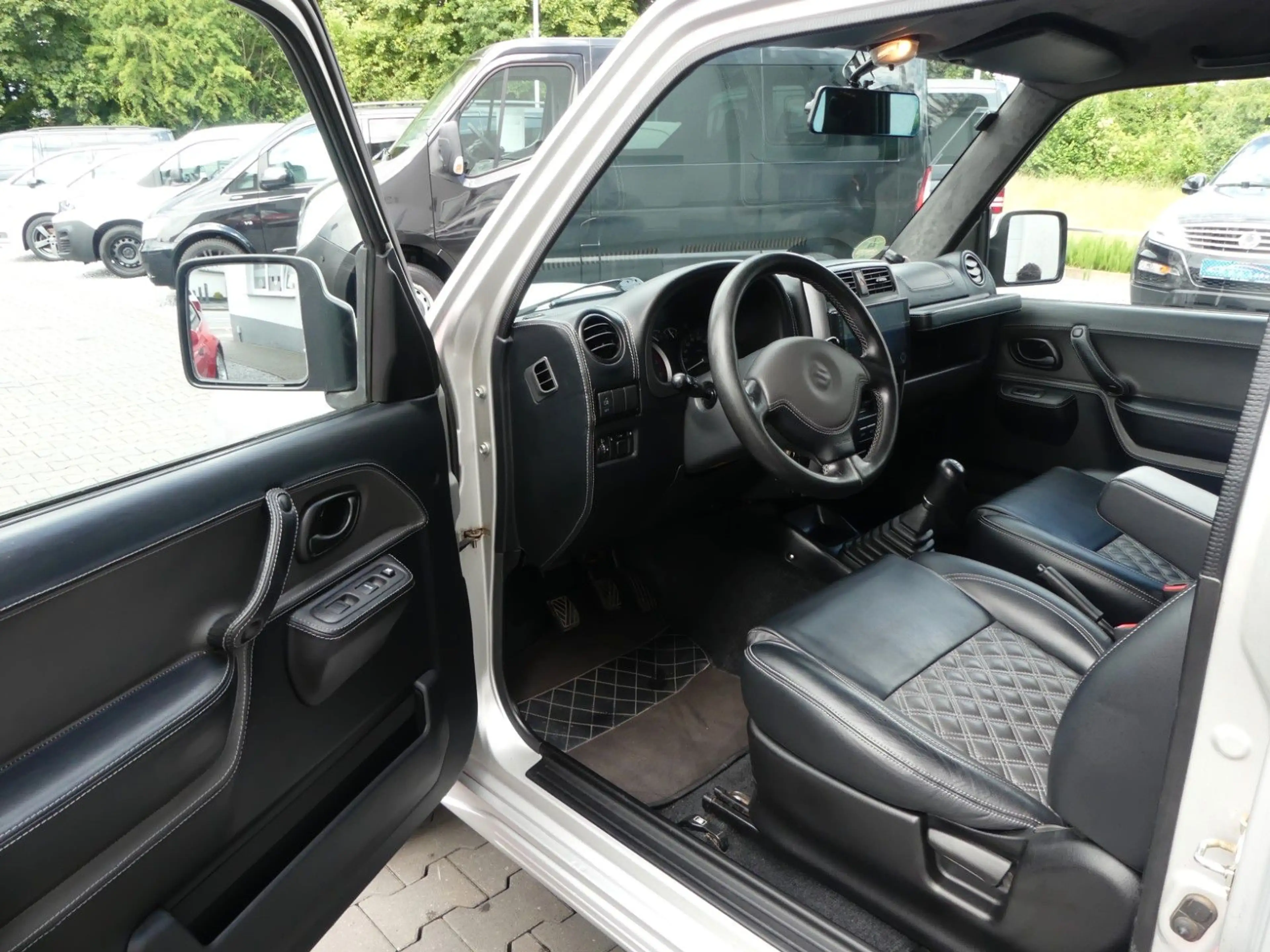 Suzuki Jimny Ranger Allrad |Leder |Navi |SHZ |CAM |AHK — photo 7