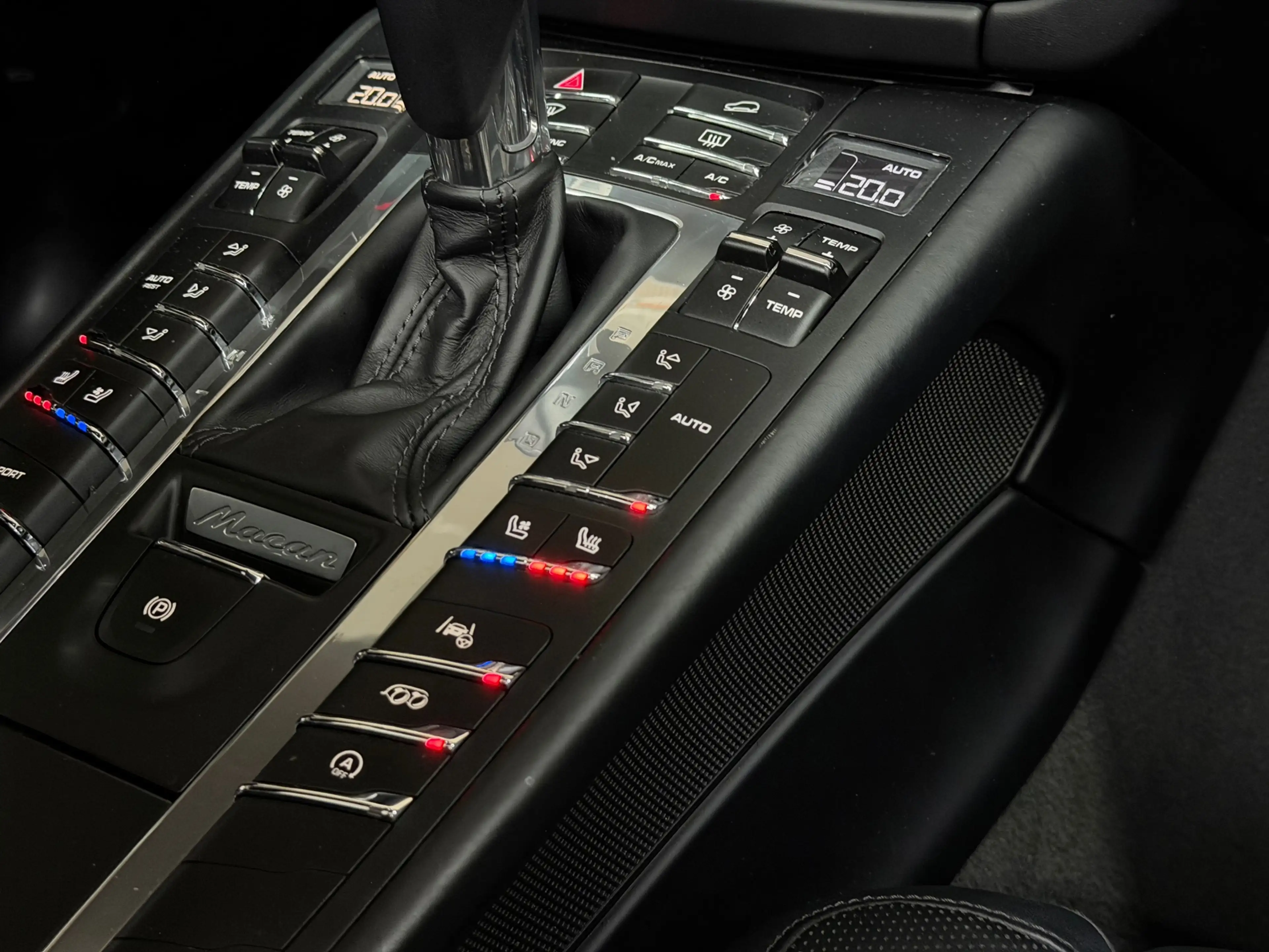 Porsche Macan 3.0 S 2019 CHRONO PANO BOSE LUCHTVERING *FULL* — photo 24