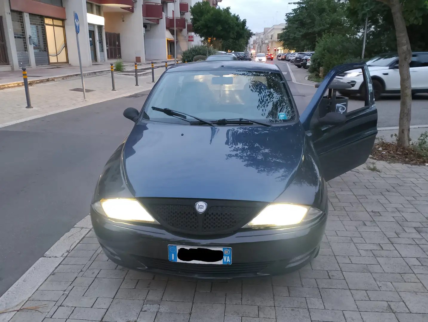 Lancia Ypsilon Y I 2000Y 1.2 Elefantino Blu Bleu - 2