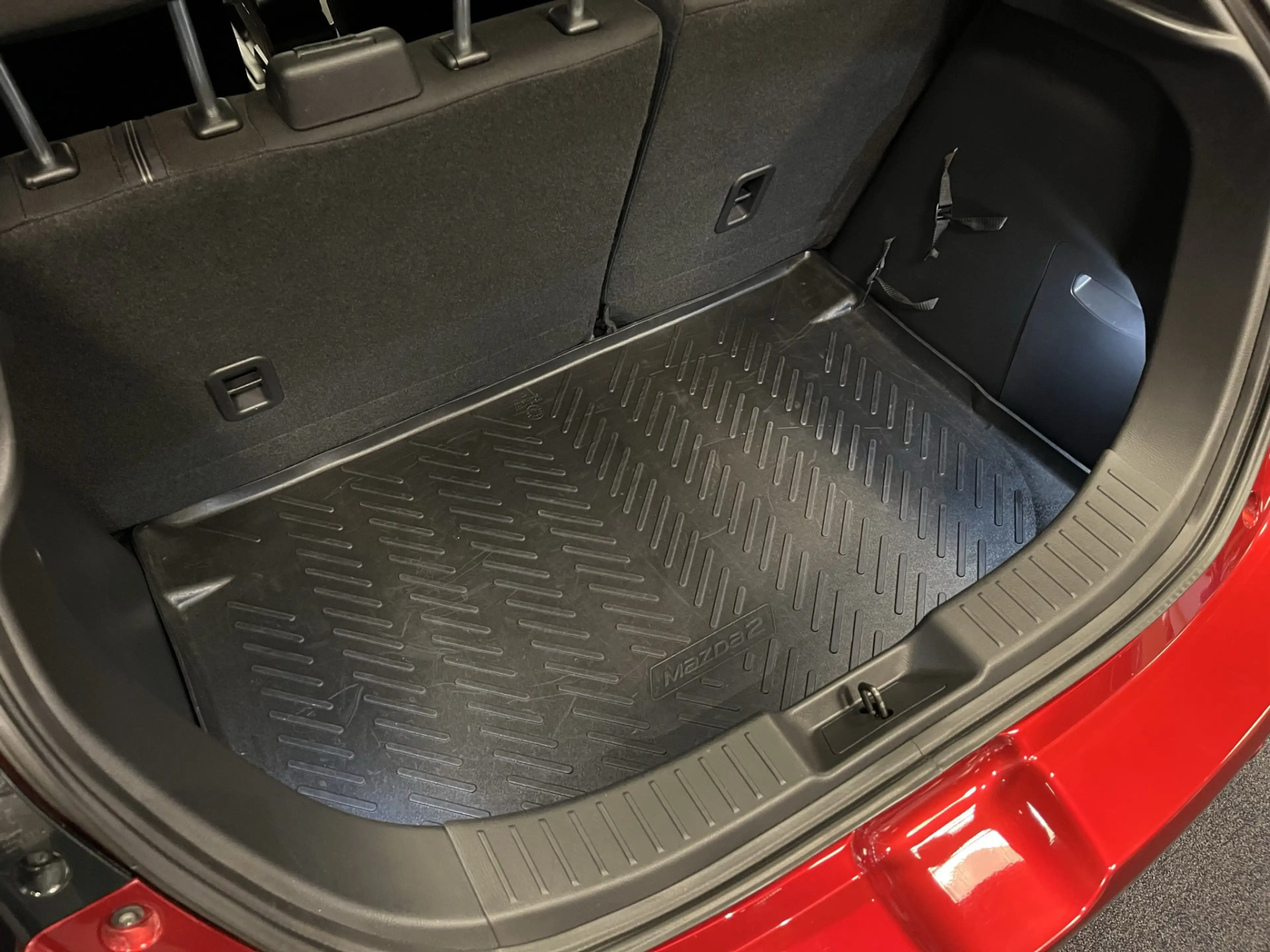 Mazda 2 1.5i SkyActiv-G GT-M 115PK Navi Sport Pakket DAB+ — photo 35