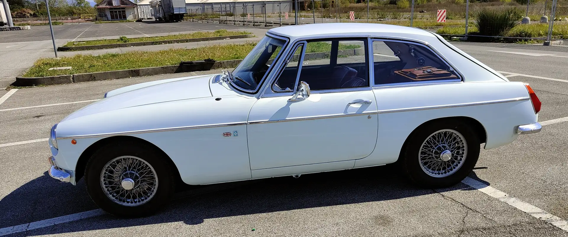 MG MGB GT 1800 Beige - 1