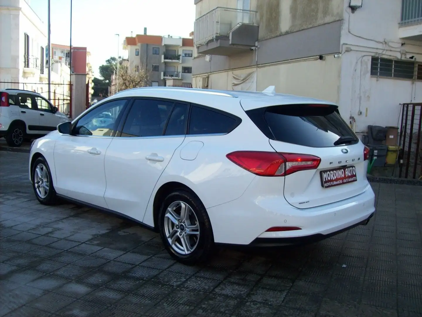 Ford Focus SW 1.5 ecoblue 120CV Titanium Edition Blanc - 2