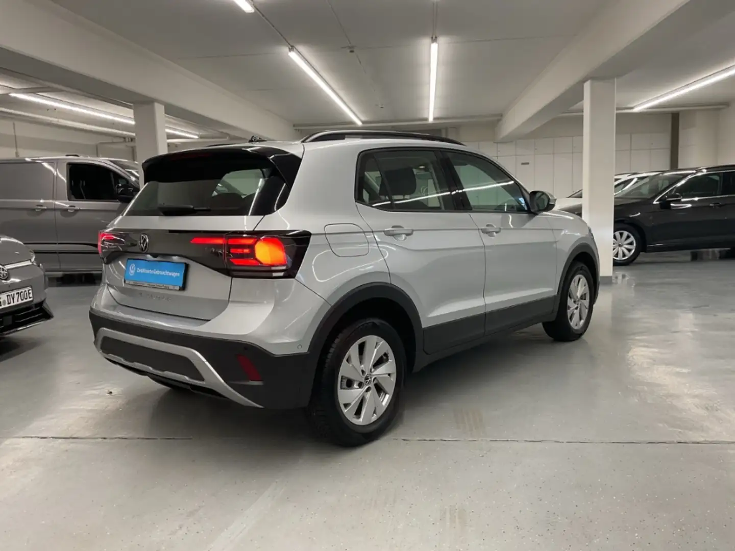 Volkswagen T-Cross Life 1.0 TSI DSG Navi LED ACC Rückfahrkamera Argent - 2