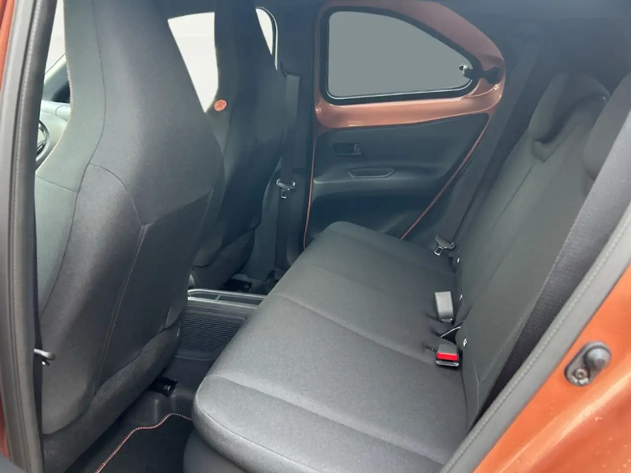 Toyota Aygo X Teamplayer 1.5 HYBRID AUTOM. +Sitzheizung +Kamera 9