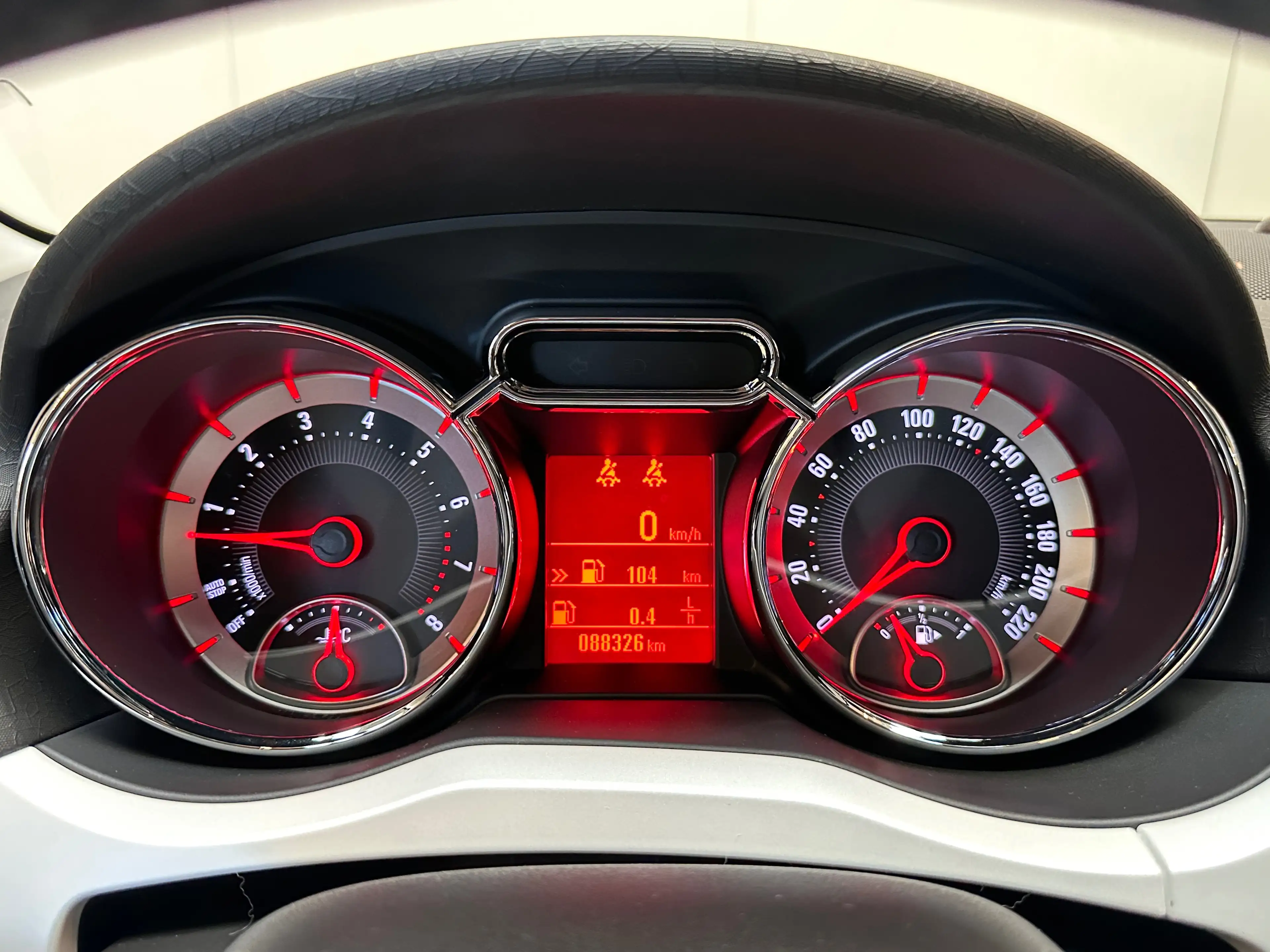 Opel Adam Adam 1.4i ecoFLEX Glam — photo 15