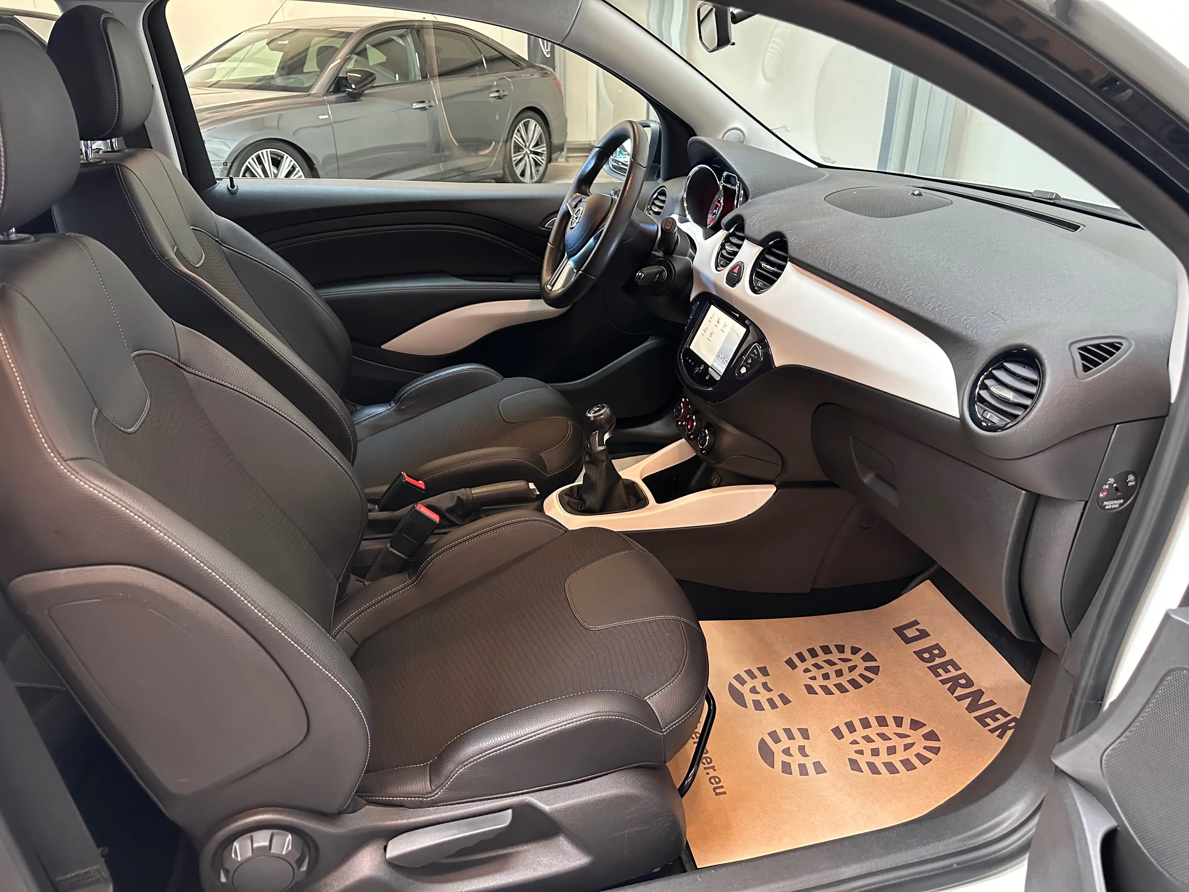 Opel Adam Adam 1.4i ecoFLEX Glam — photo 13