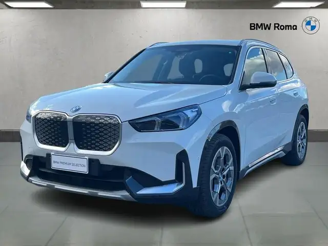 BMW iX1 edrive 20 X-Line