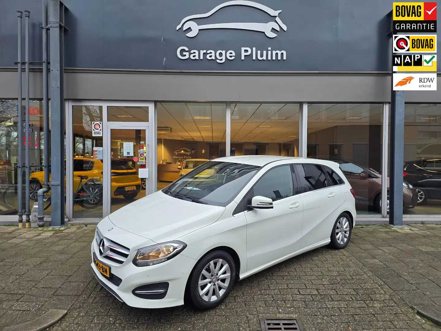 Mercedes-Benz B 180 Mercedes-Benz B180 Blue Efficiency Ambition S-Tour Wit - 1