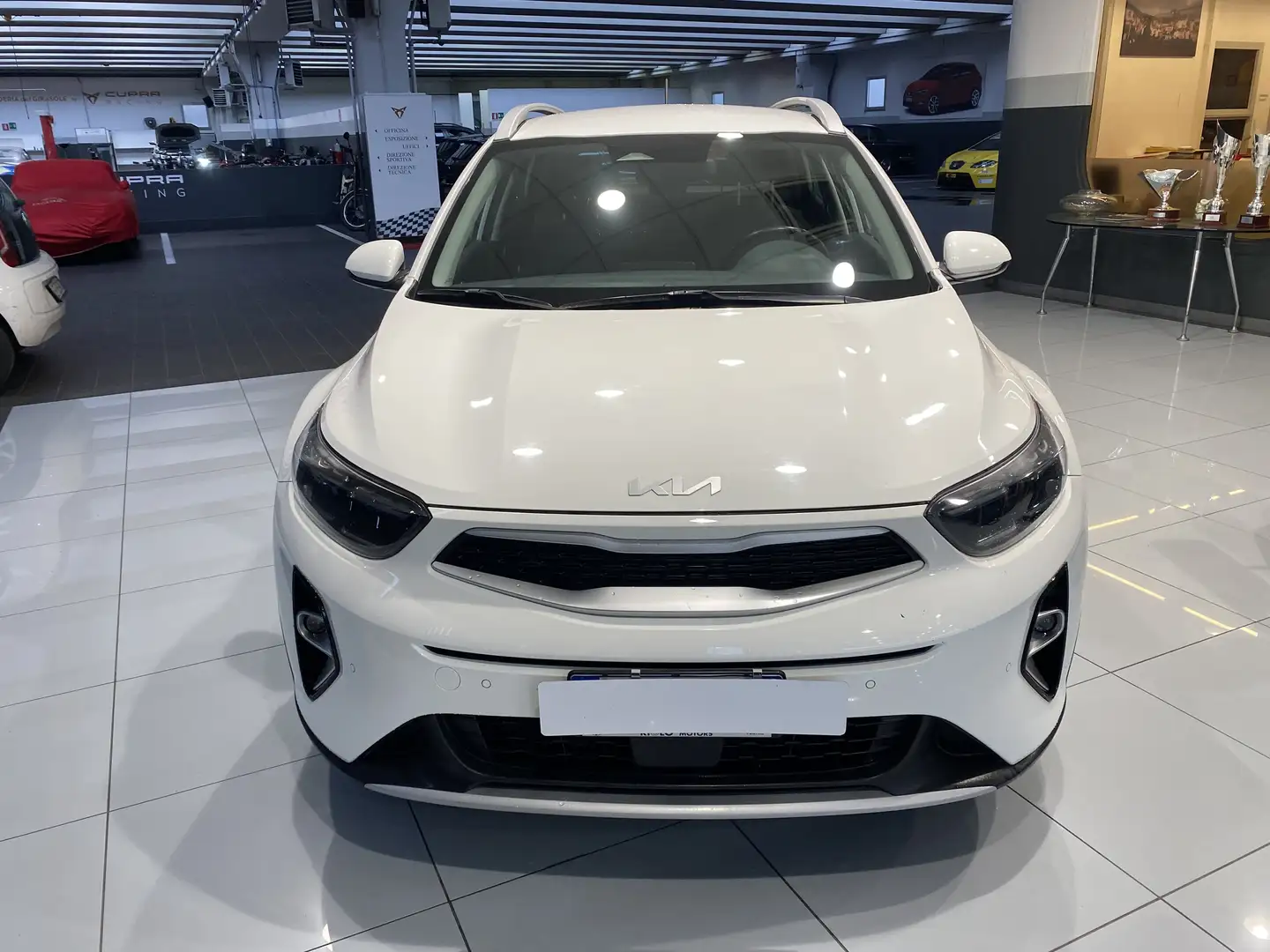 Kia Stonic Urban Bianco - 1