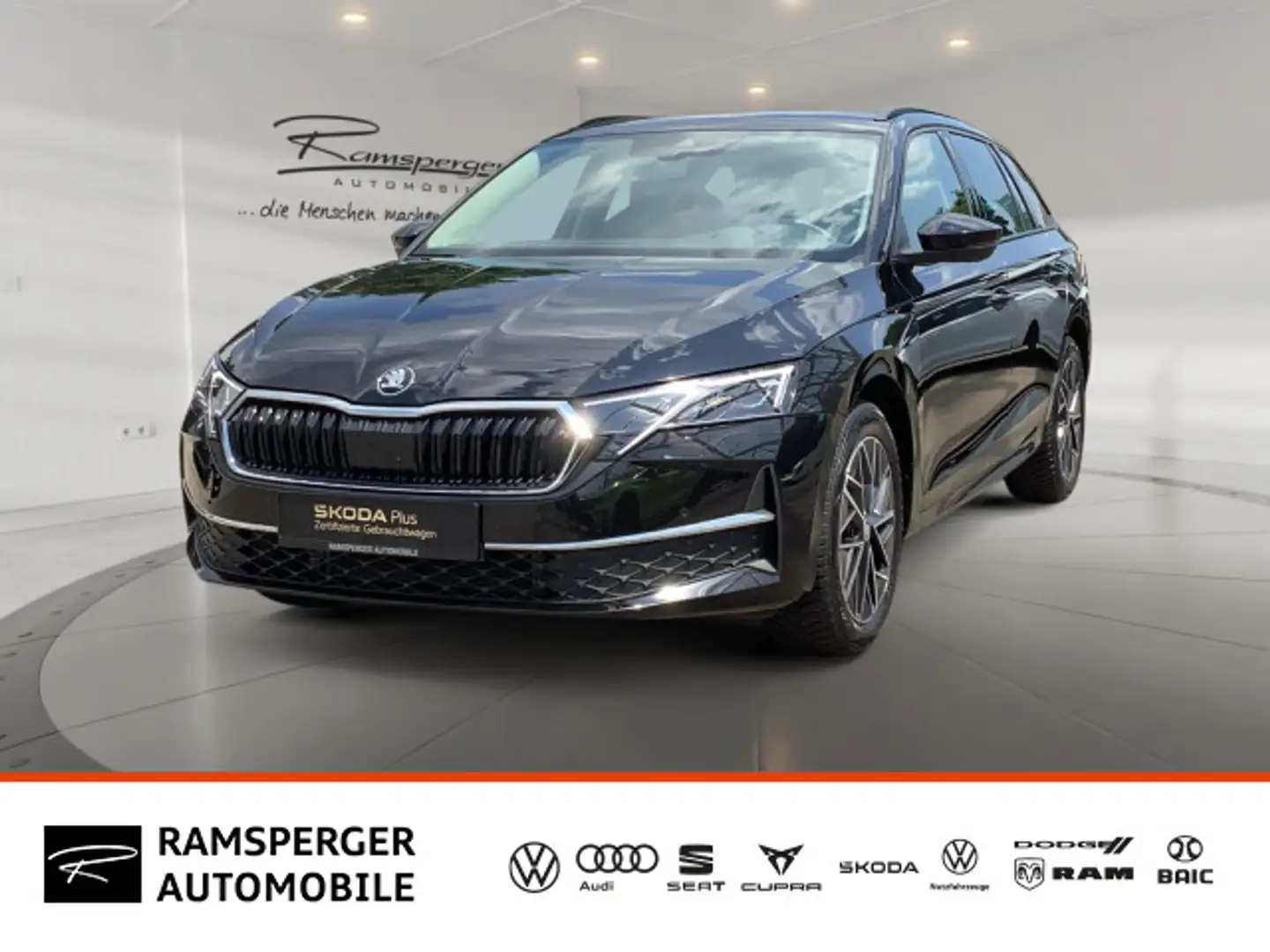 Skoda Octavia Combi 2.0 TDI DSG Selection ACC Vorbe.AH Schwarz - 1