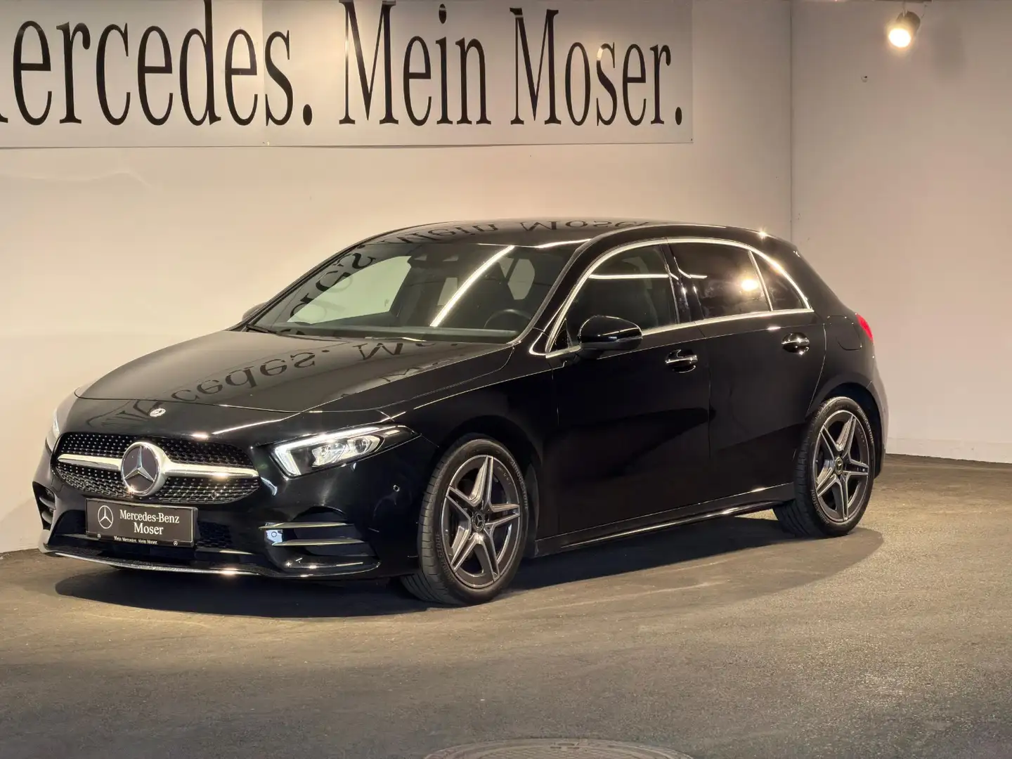 Mercedes-Benz A 180 d Kompaktlimousine Schwarz - 2