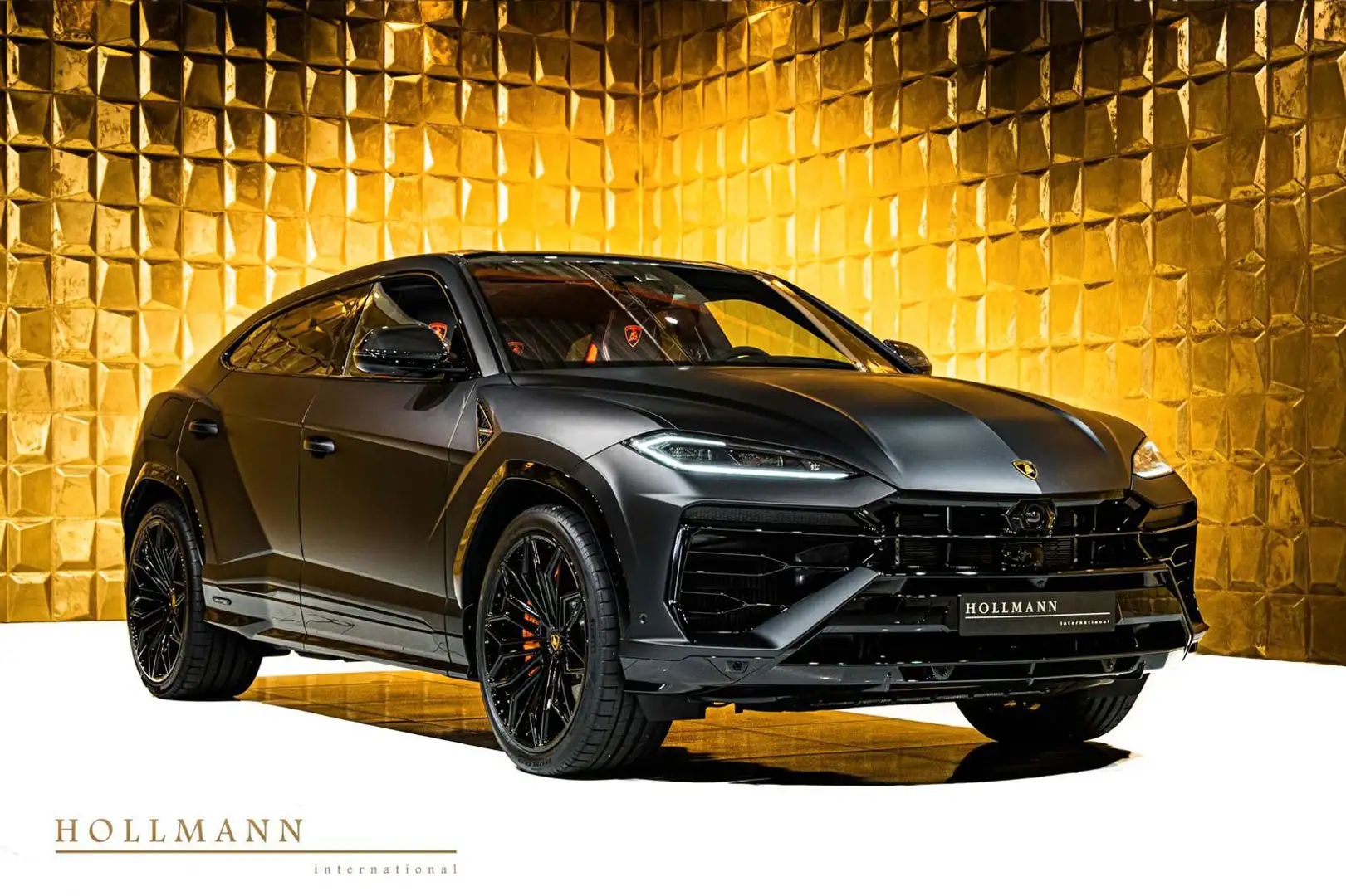 Lamborghini Urus SE +Carbon Fiber Roof +B&O +Style Package Schwarz - 1