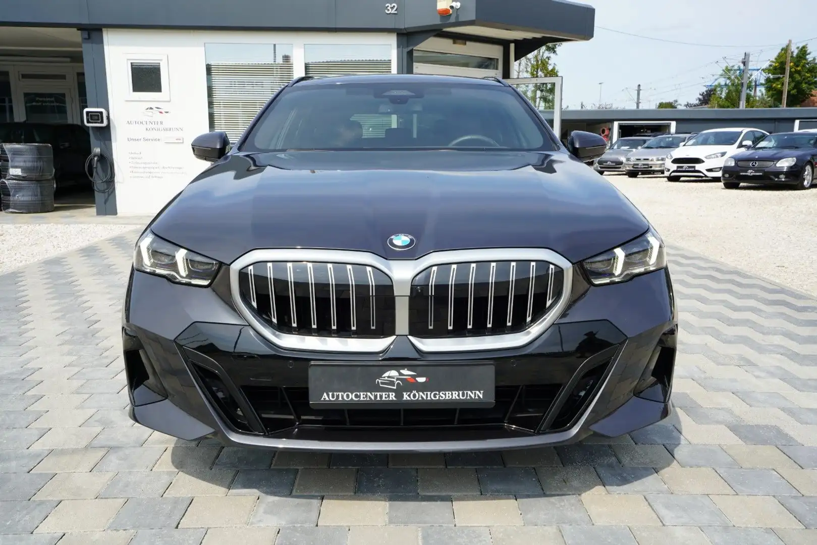 BMW 520 d*xDrive*M Sport*360°*H&K*HUD*AHK*Curved* Gris - 2