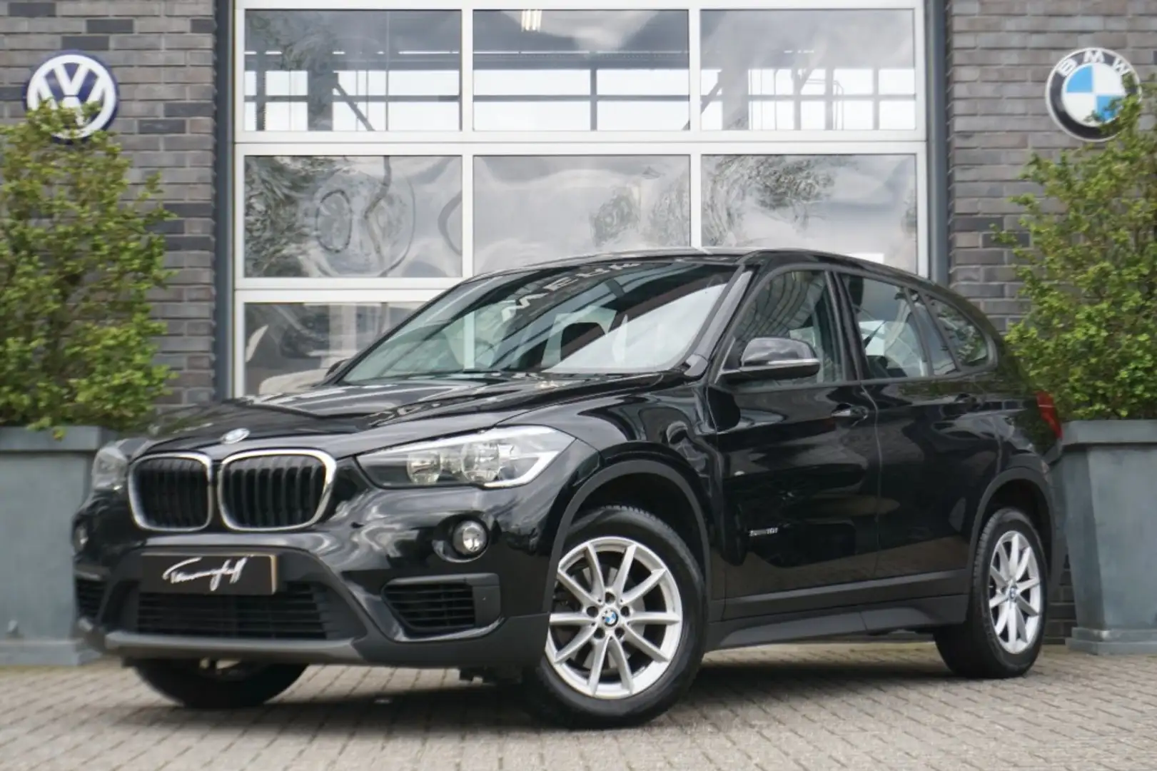 BMW X1 SDRIVE18I AUT. AIRCO - STOELVERW. Чорний - 1