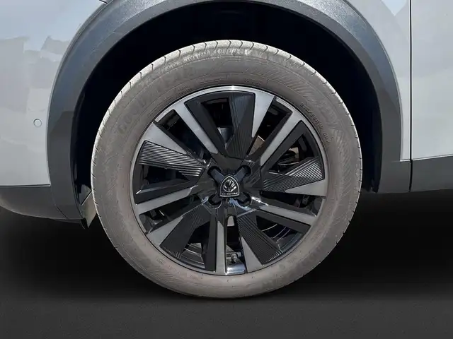 Peugeot 2008 view 10