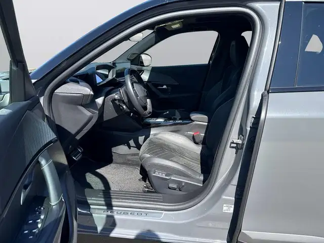 Peugeot 2008 view 13