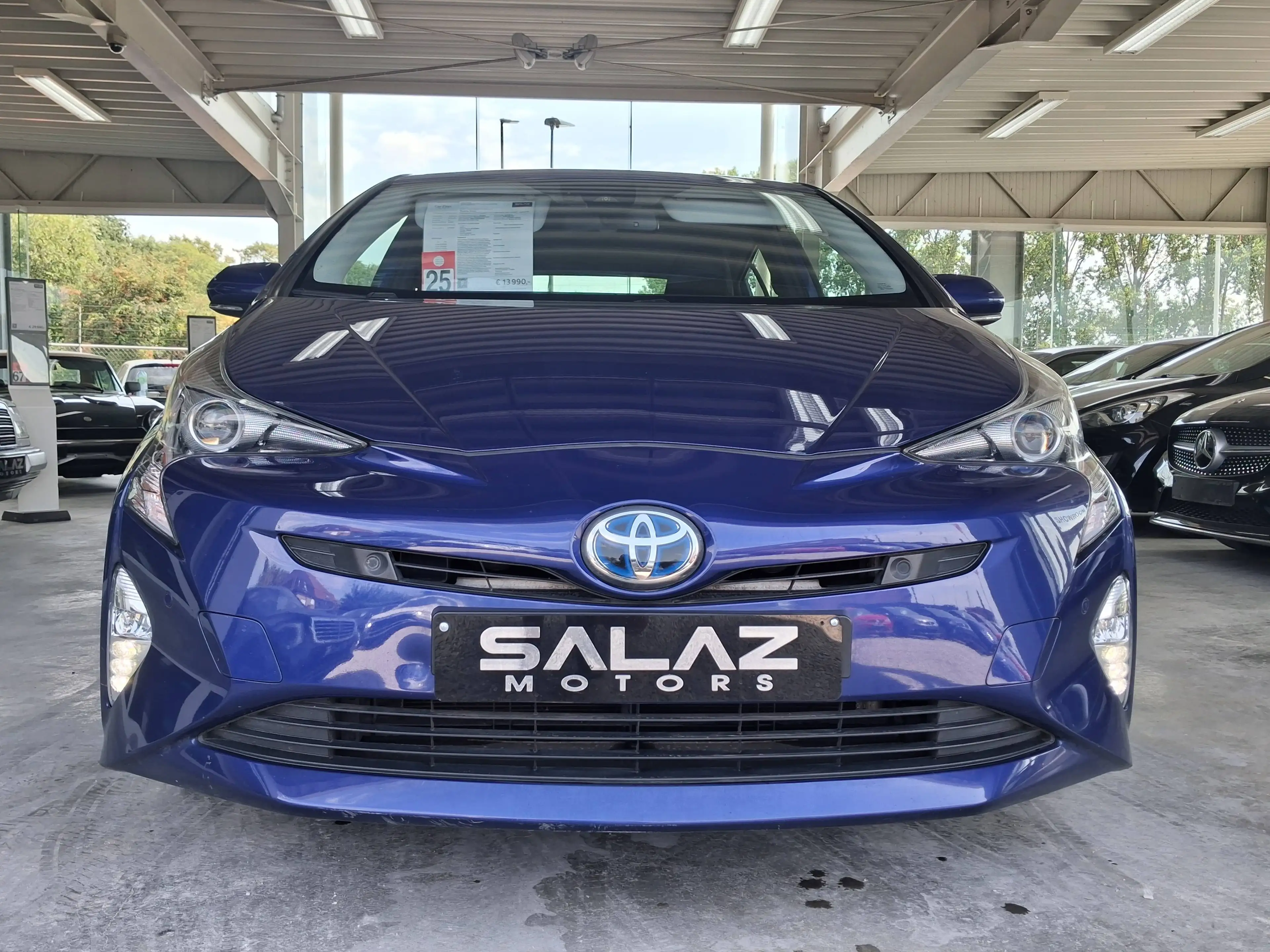 Toyota Prius Prius Hybrid 1.8i VVT-i Comfort CVT / 1 ERE MAIN / FULL CARNET / GARANTIE — photo 3