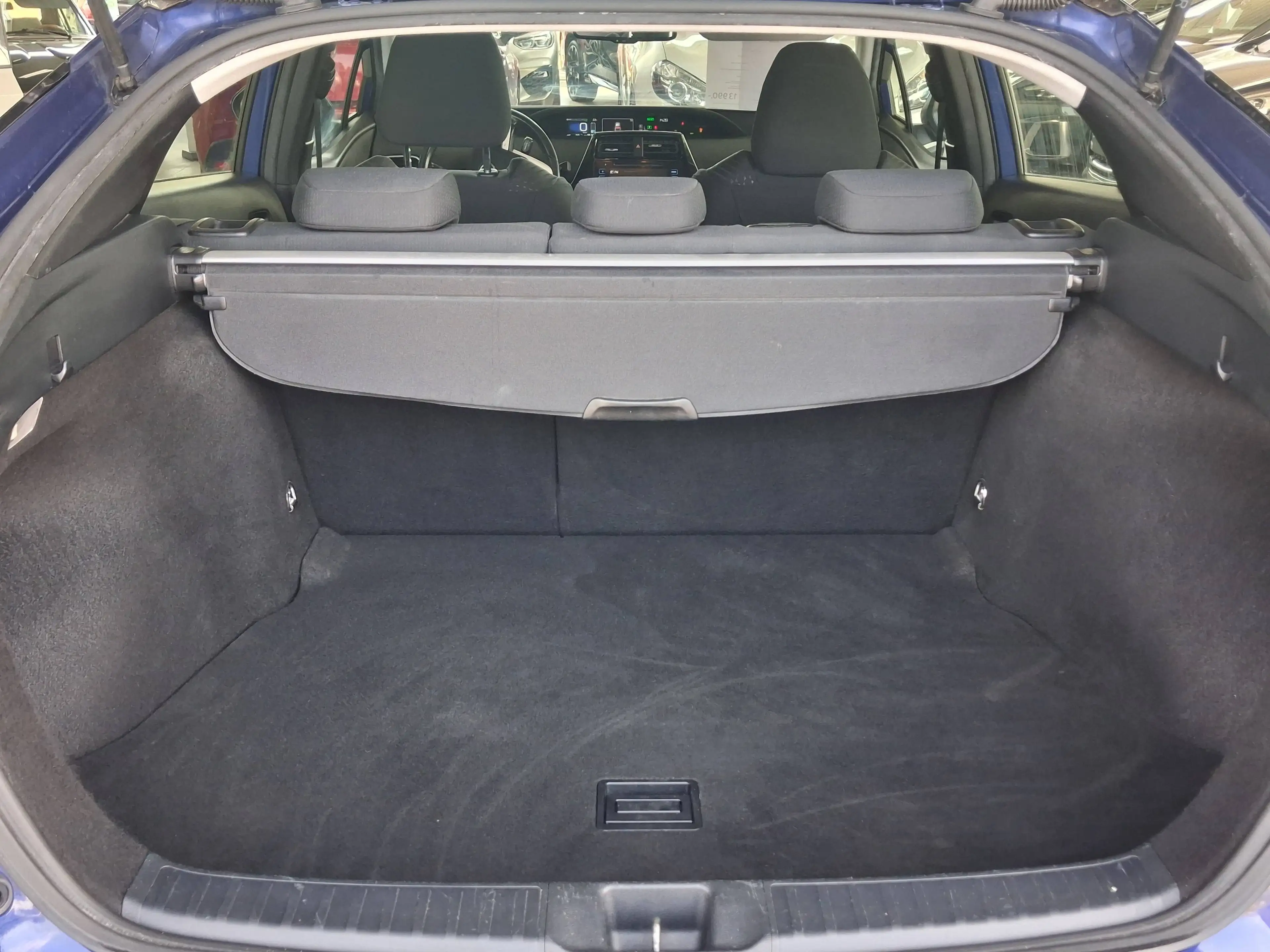 Toyota Prius Prius Hybrid 1.8i VVT-i Comfort CVT / 1 ERE MAIN / FULL CARNET / GARANTIE — photo 8