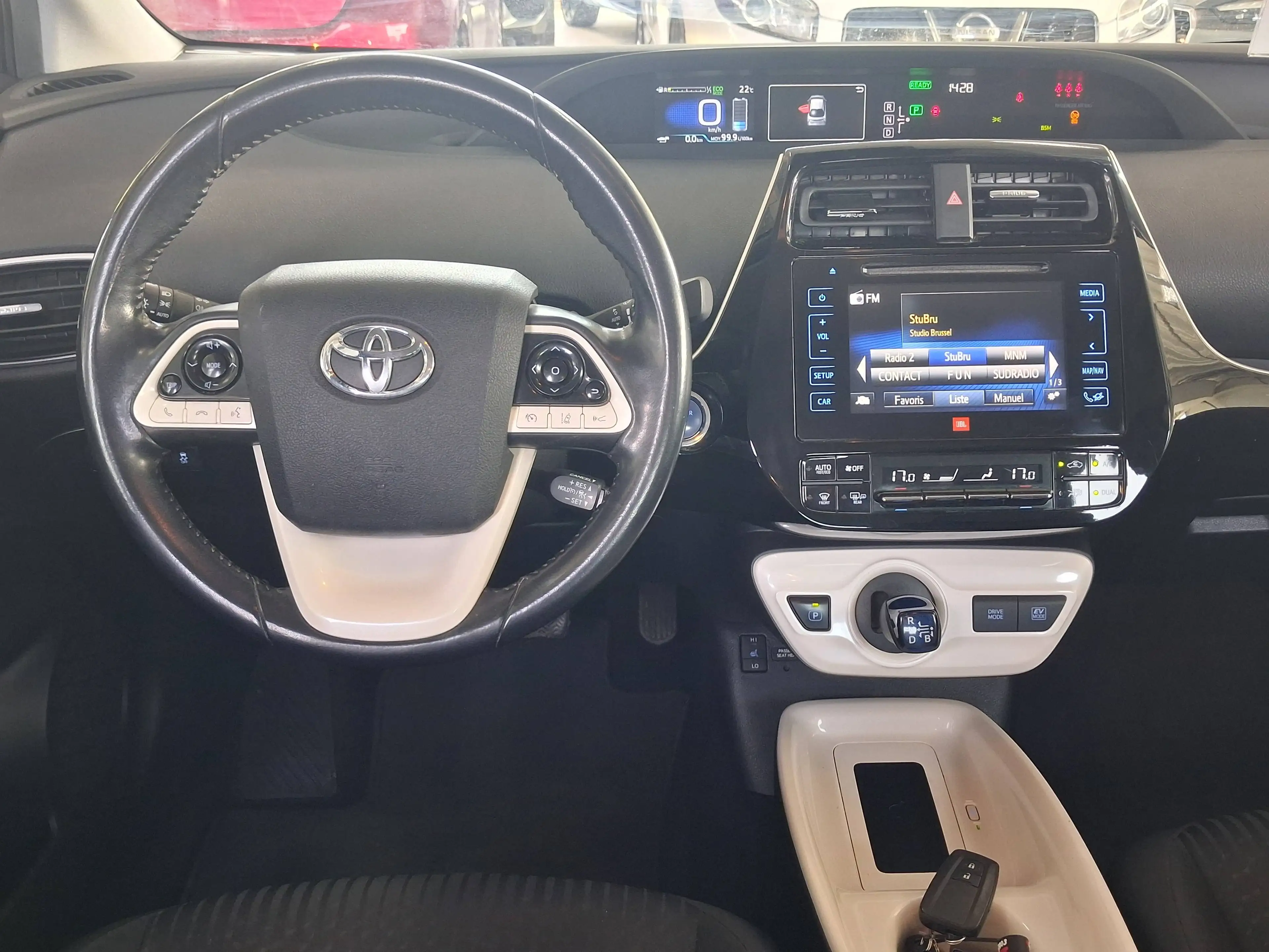 Toyota Prius Prius Hybrid 1.8i VVT-i Comfort CVT / 1 ERE MAIN / FULL CARNET / GARANTIE — photo 9