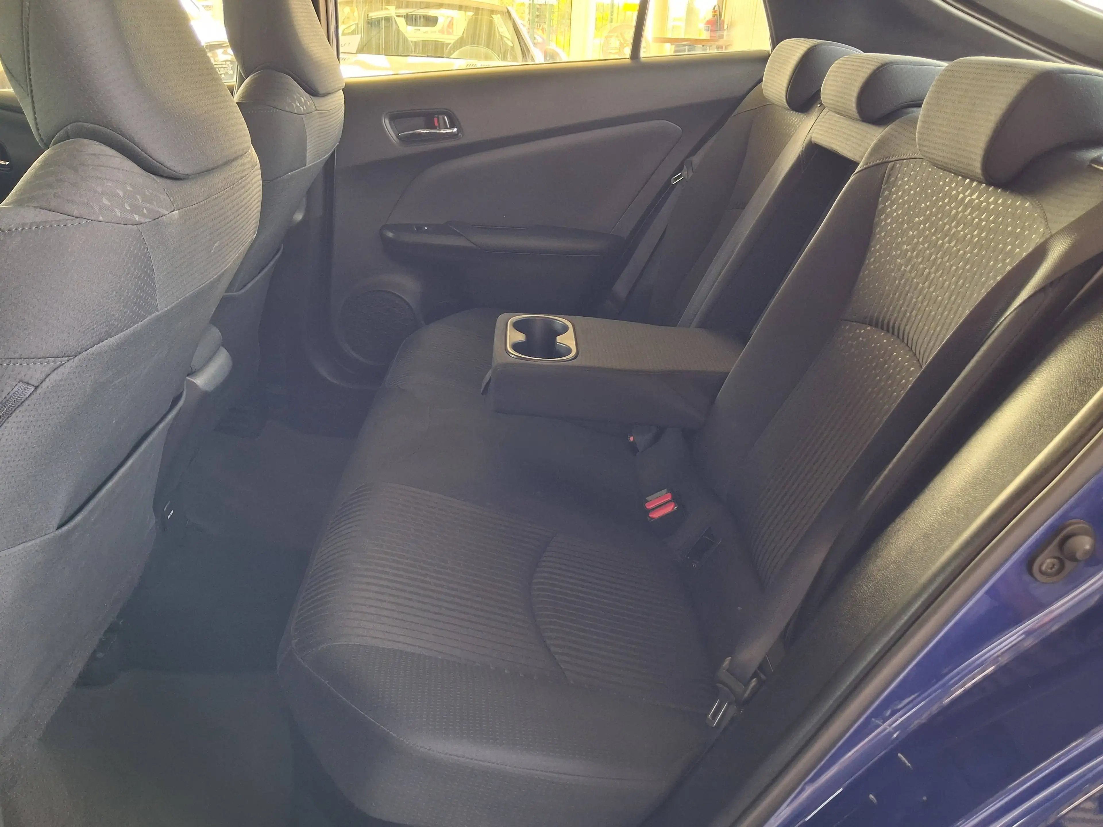 Toyota Prius Prius Hybrid 1.8i VVT-i Comfort CVT / 1 ERE MAIN / FULL CARNET / GARANTIE — photo 11