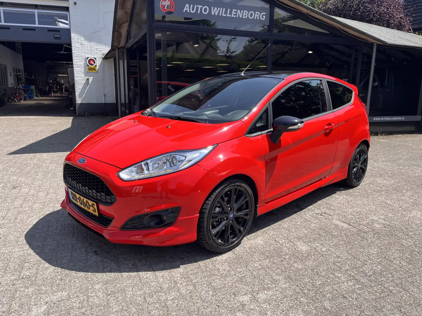 Ford Fiesta 1.0 EcoBoost Red Edition, incl nieuwe D.Riem! Rood - 2