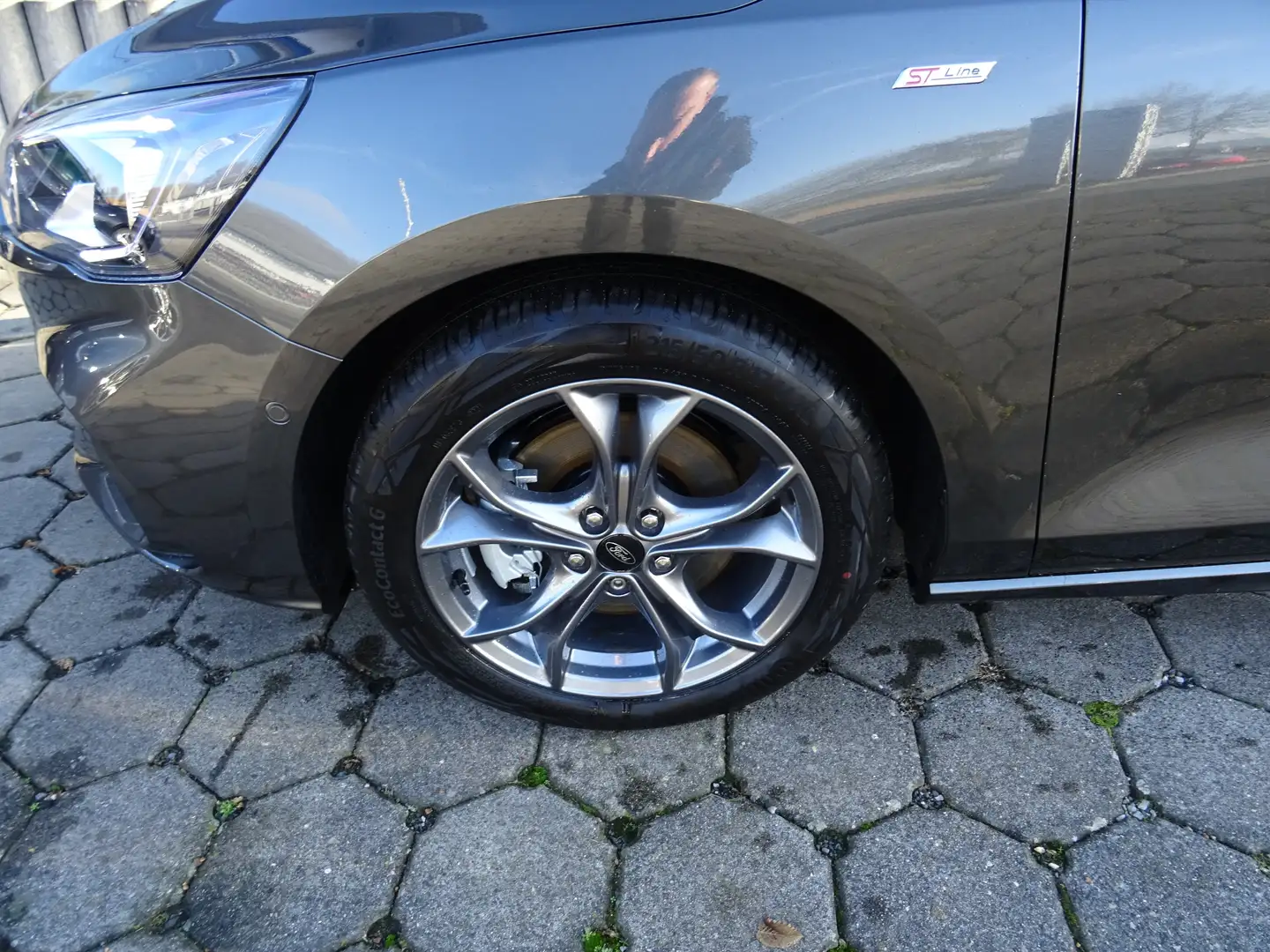 Ford Focus 1.0 Ecoboost ST-Line Turnier Gris - 2